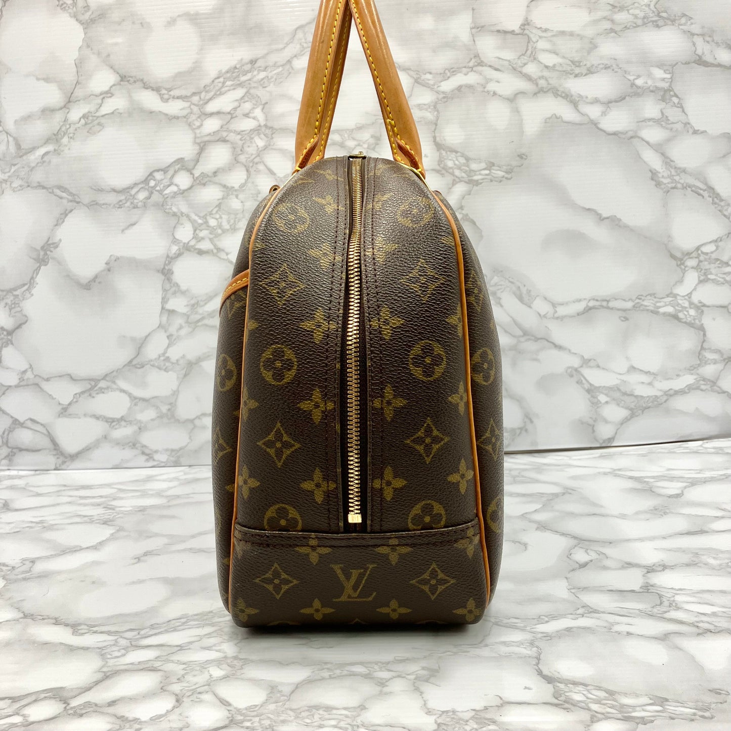 LOUIS VUITTON Monogram Deauville