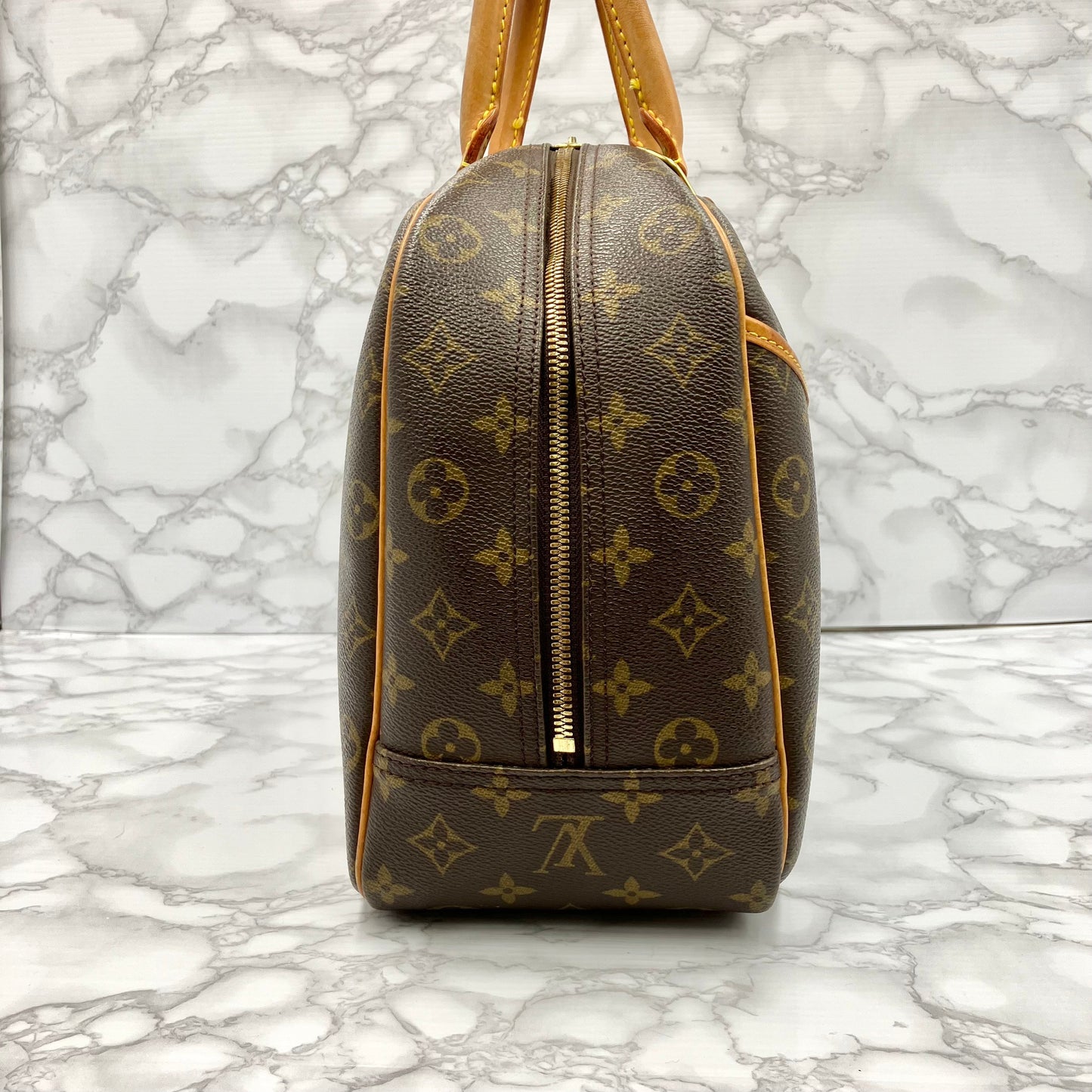 LOUIS VUITTON Monogram Deauville