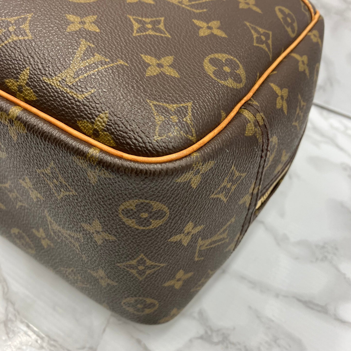 LOUIS VUITTON Monogram Deauville