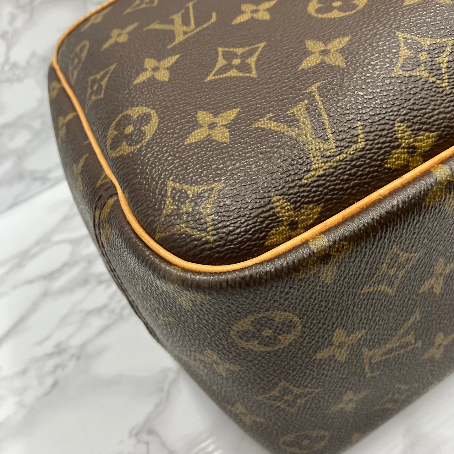LOUIS VUITTON Monogram Deauville