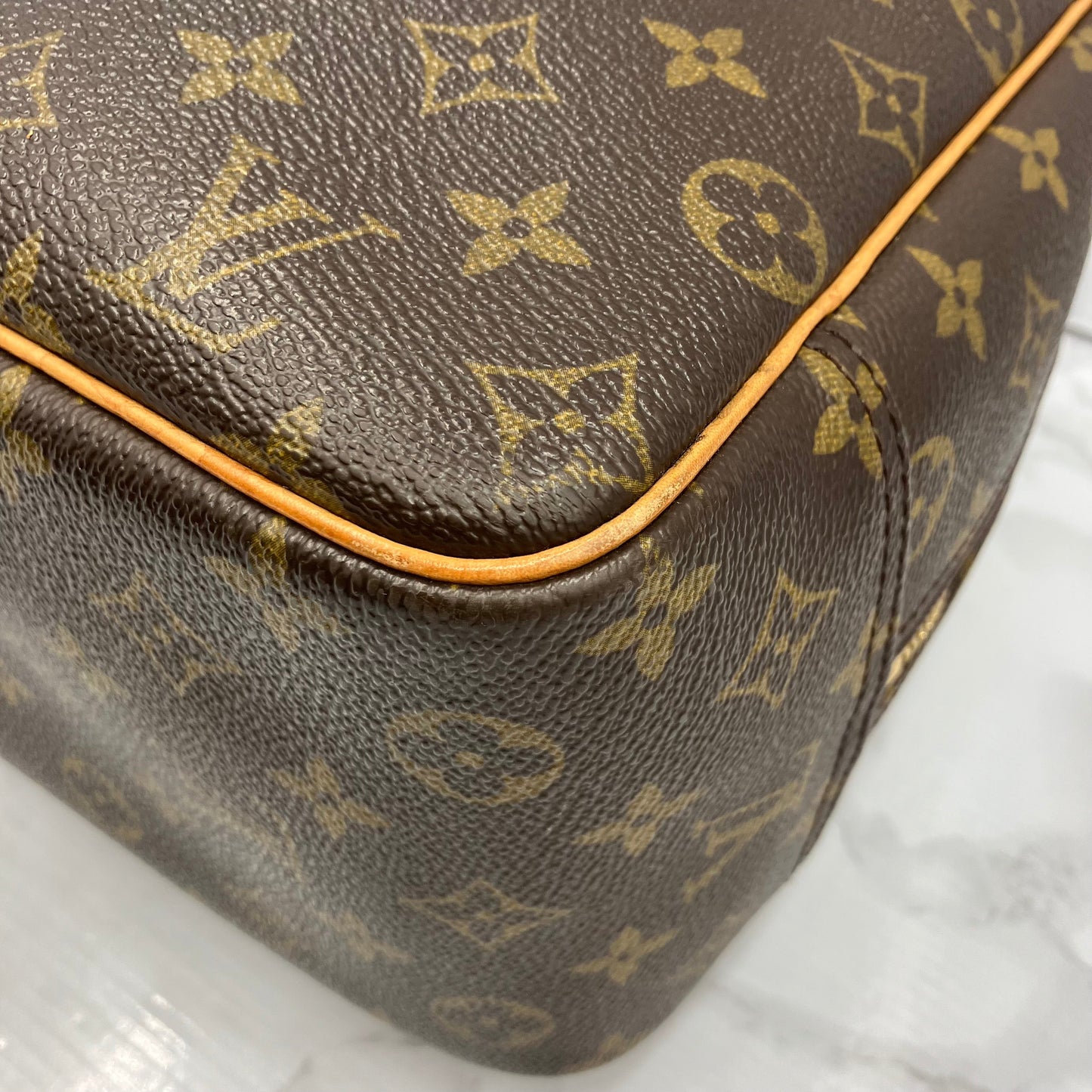 LOUIS VUITTON Monogram Deauville
