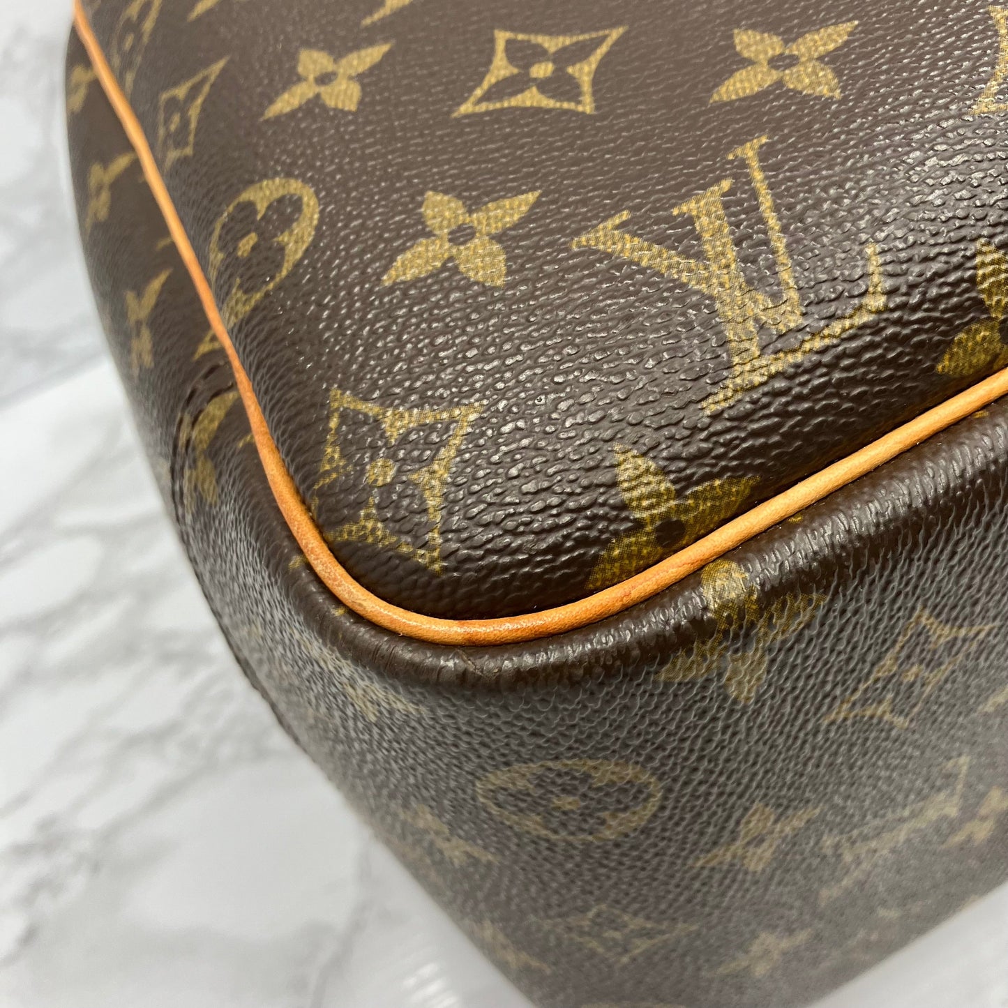 LOUIS VUITTON Monogram Deauville