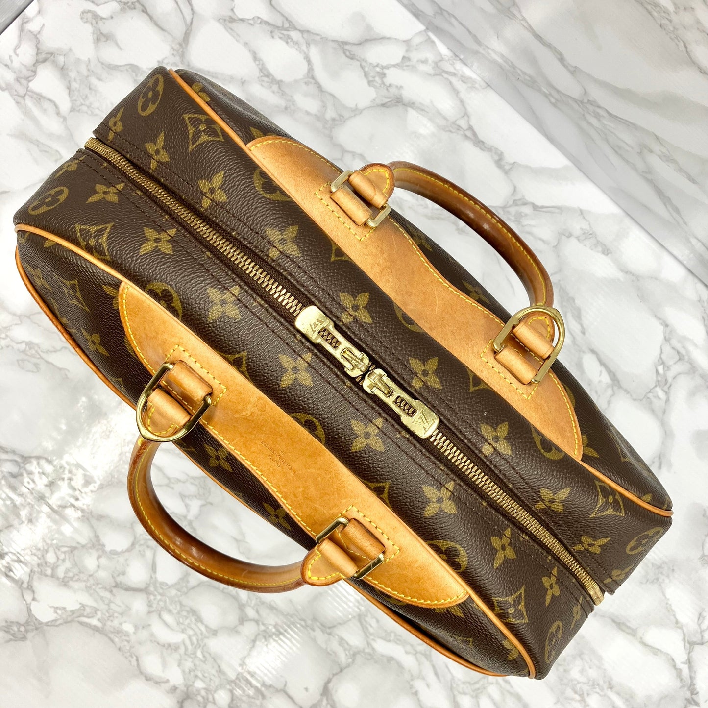 LOUIS VUITTON Monogram Deauville