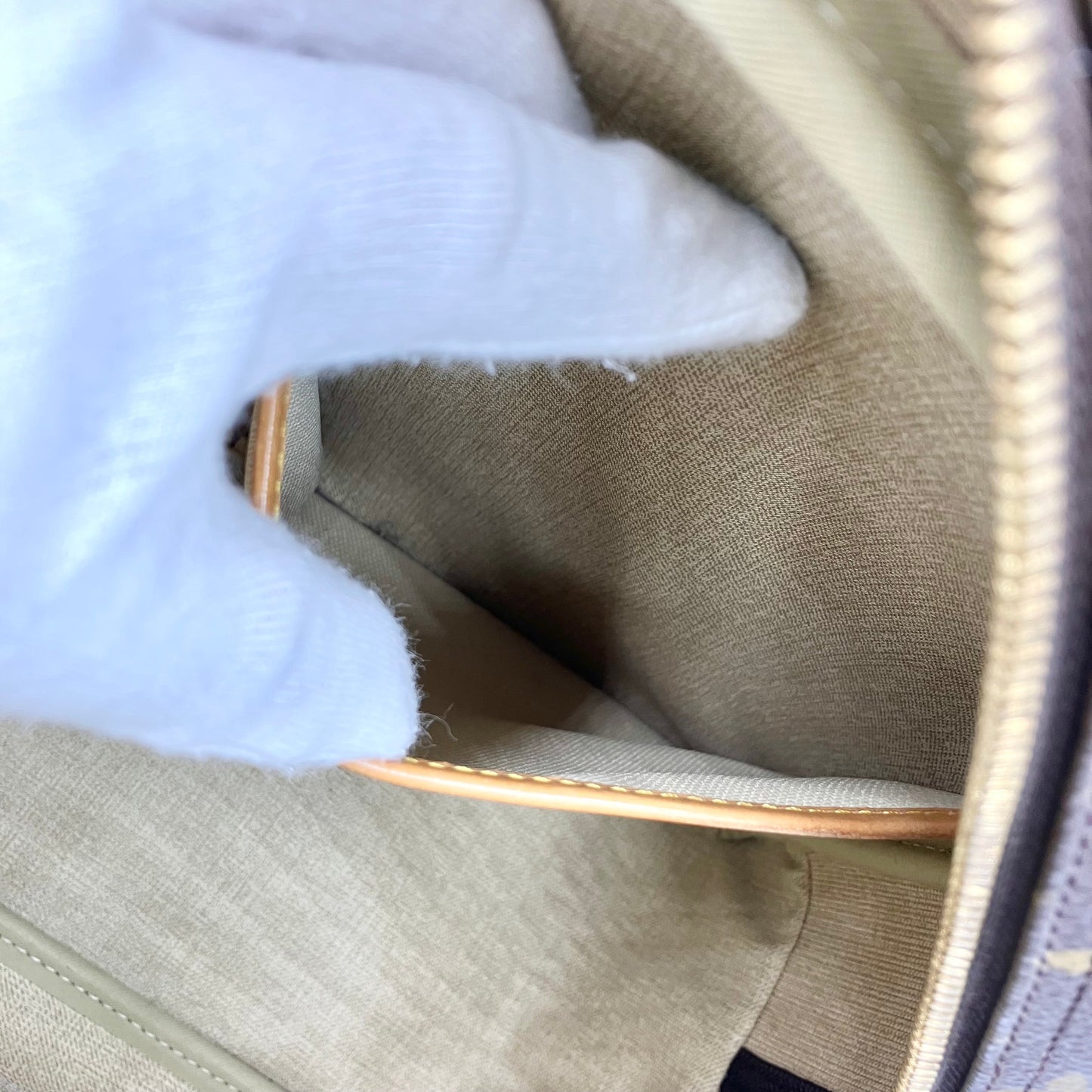 LOUIS VUITTON Monogram Deauville