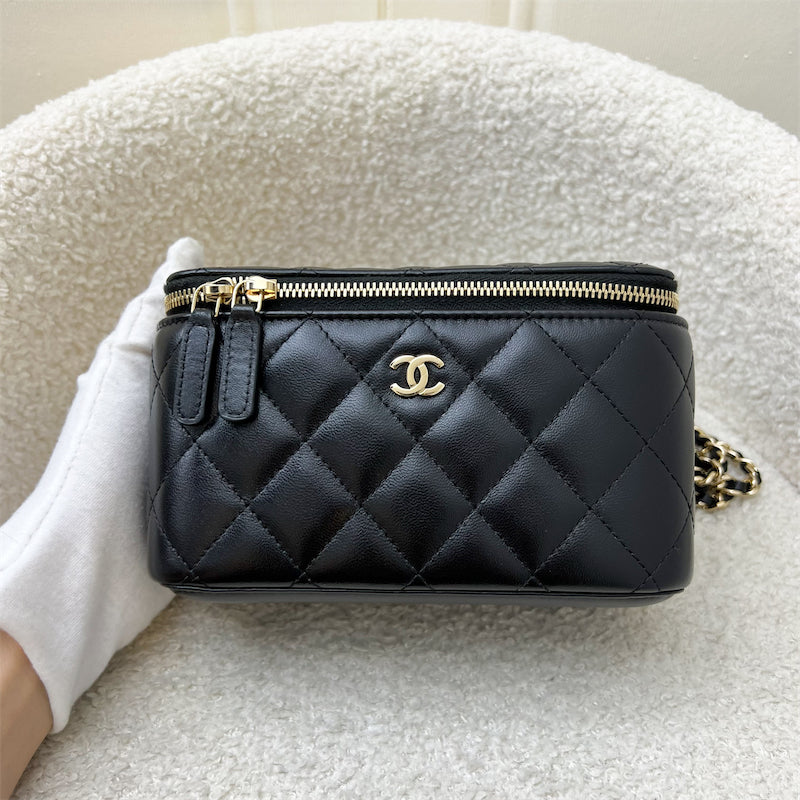 GLM-Small Vanity in Black Lambskin and LGHW (Model: AP1341)