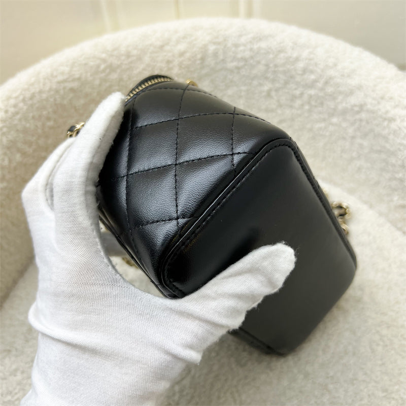 GLM-Small Vanity in Black Lambskin and LGHW (Model: AP1341)