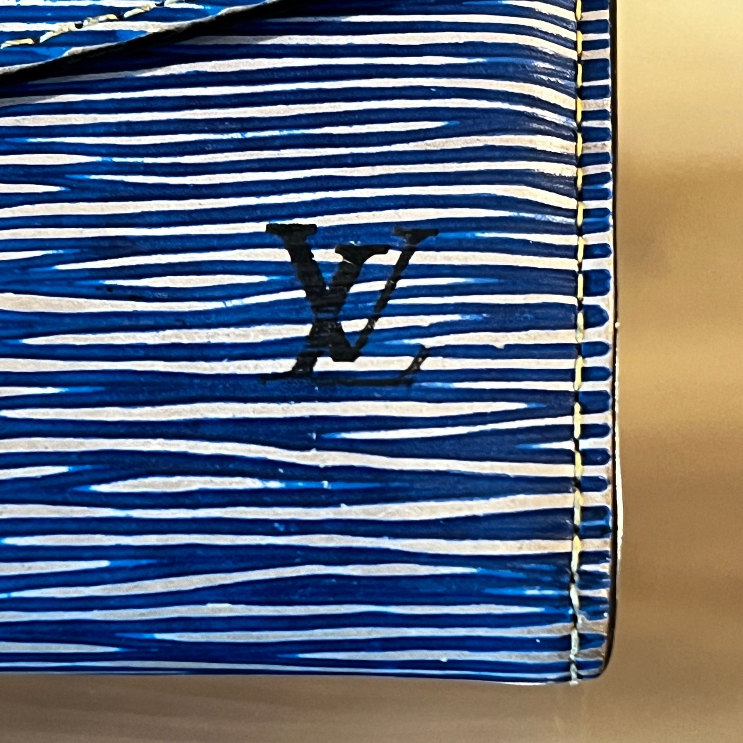 LOUIS VUITTON Blue Epi Sarah Wallet