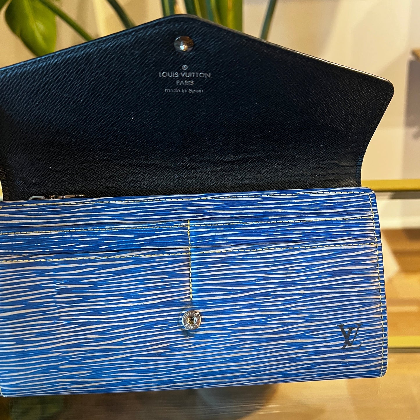 LOUIS VUITTON Blue Epi Sarah Wallet