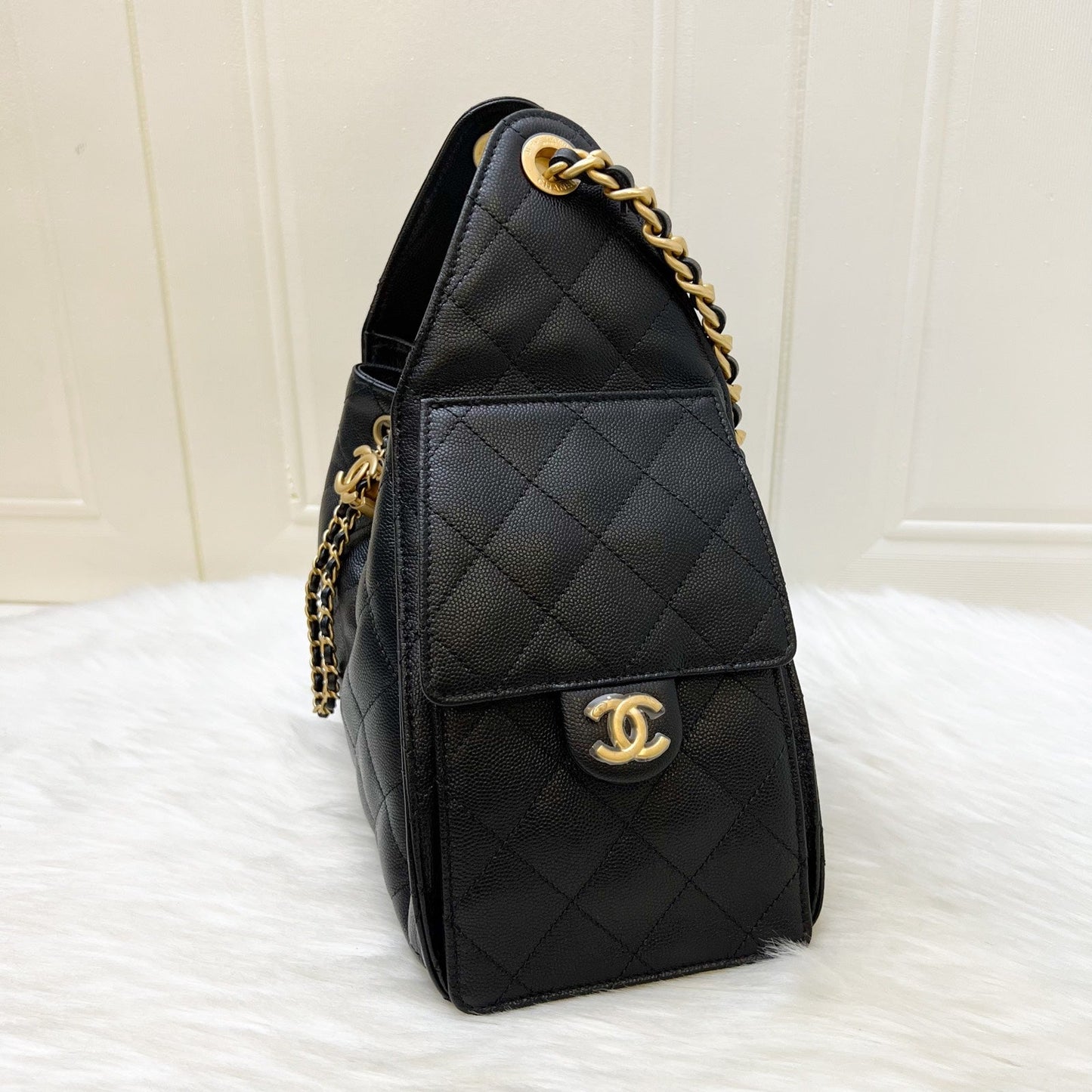 GLM-25 Small Hobo Bag in Black Caviar and AGHW (Model: AS5293)