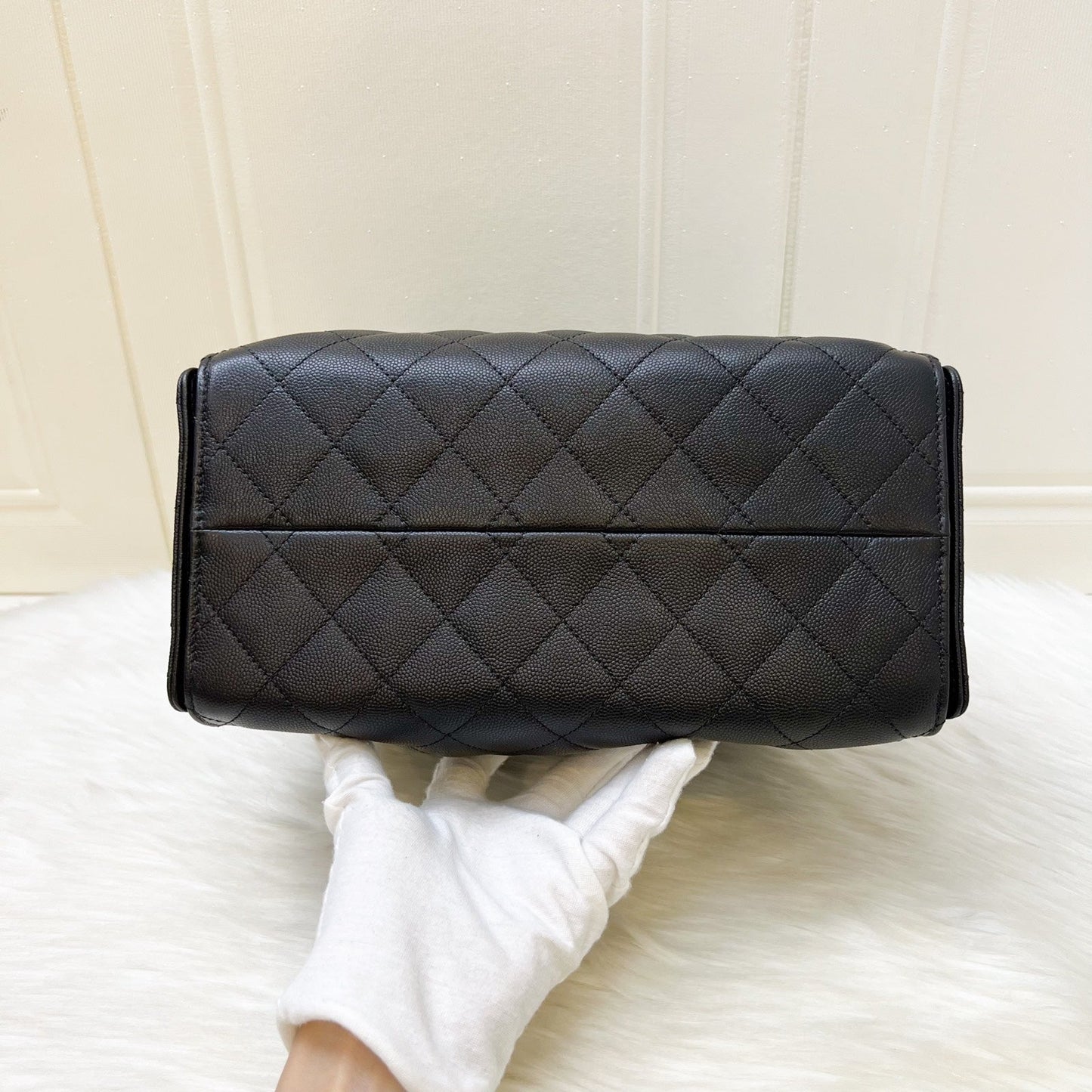 GLM-25 Small Hobo Bag in Black Caviar and AGHW (Model: AS5293)