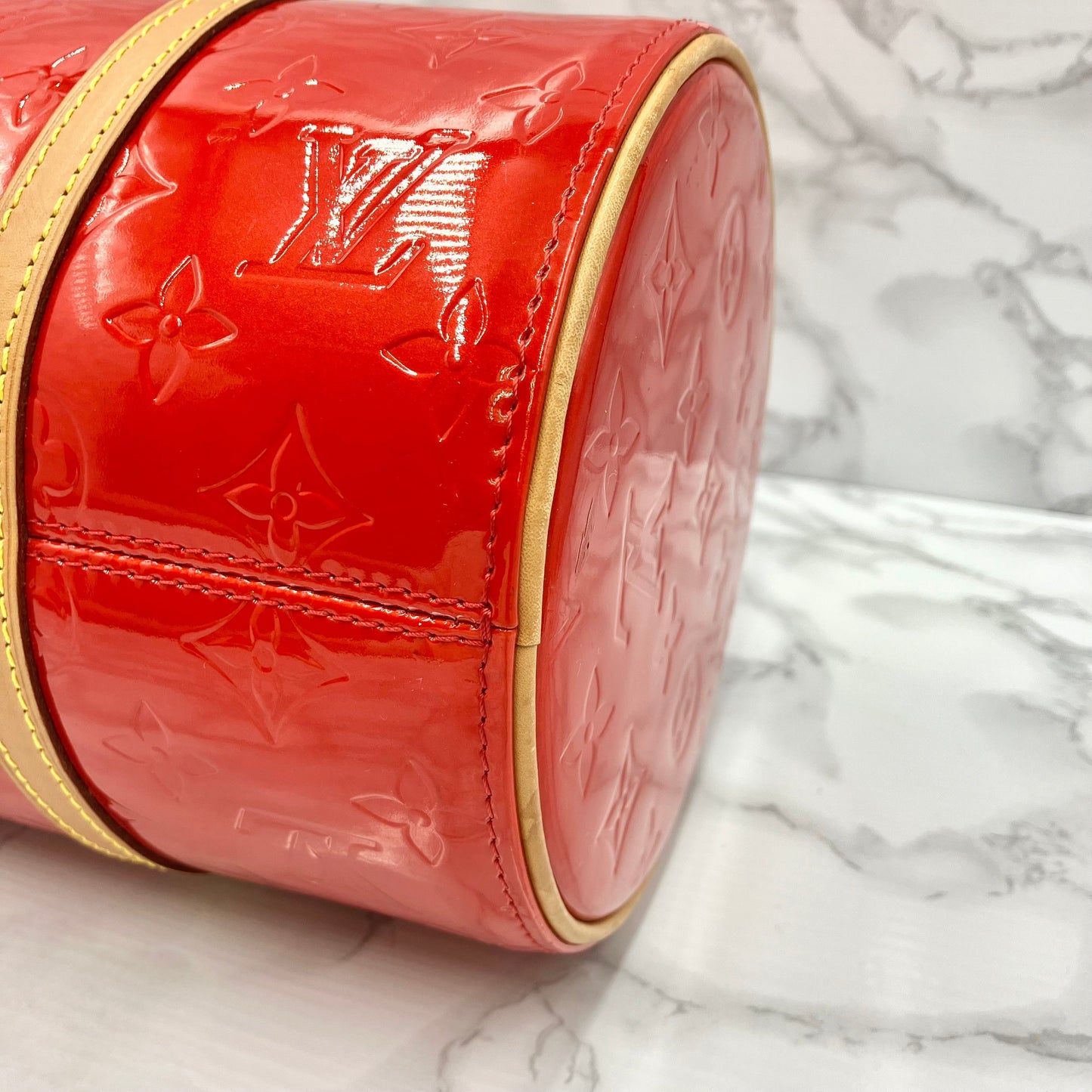 LOUIS VUITTON Vernis Papillon