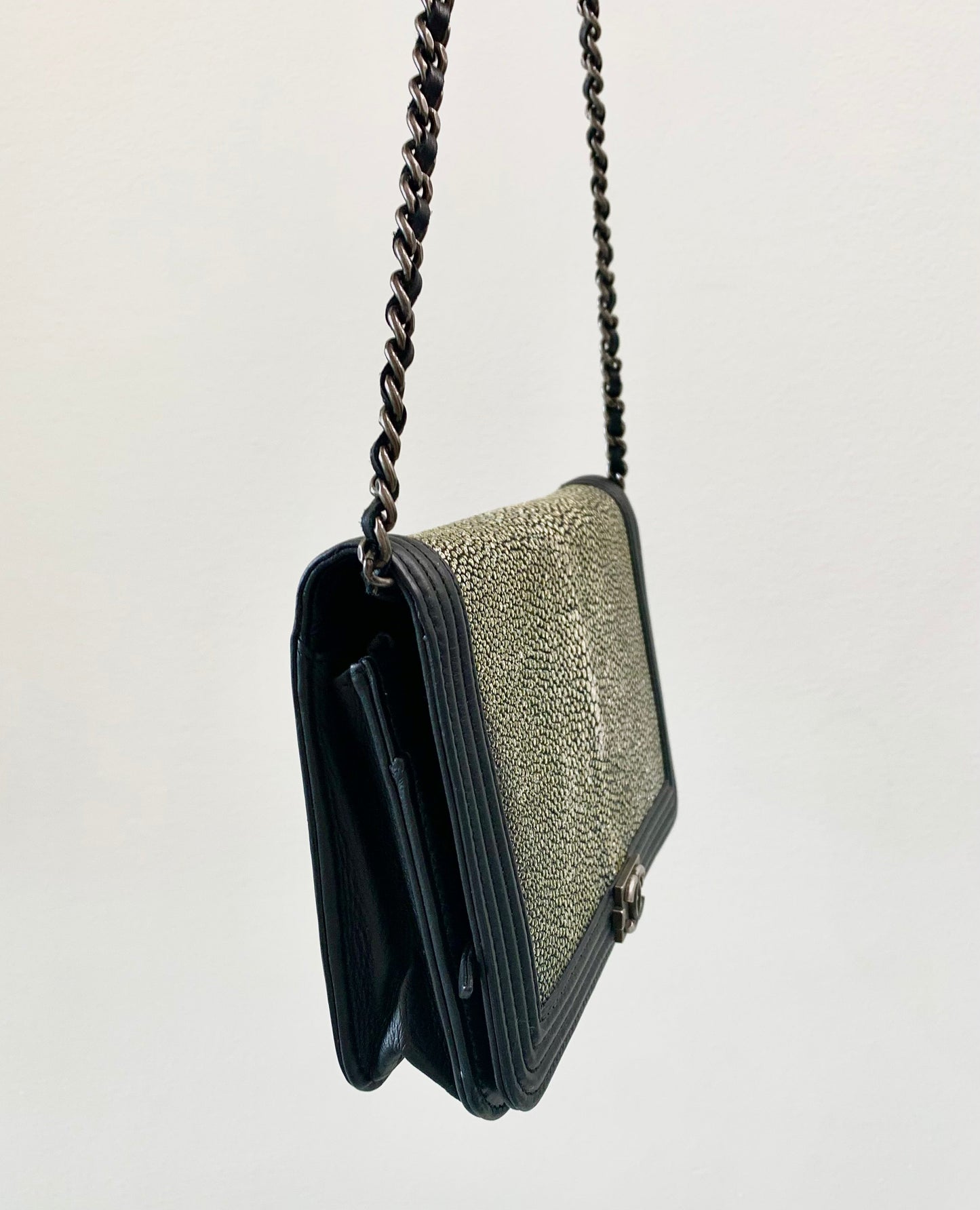 GLM-STINGRAY BOY WALLET WITH CHAIN