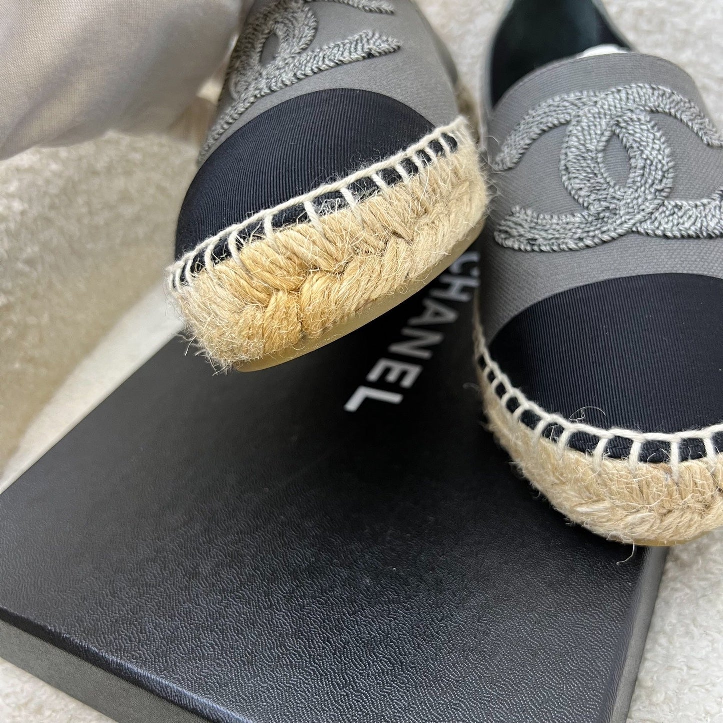 GLM-Espadrilles in Grey Canvas and Black Gosgrain Sz 37