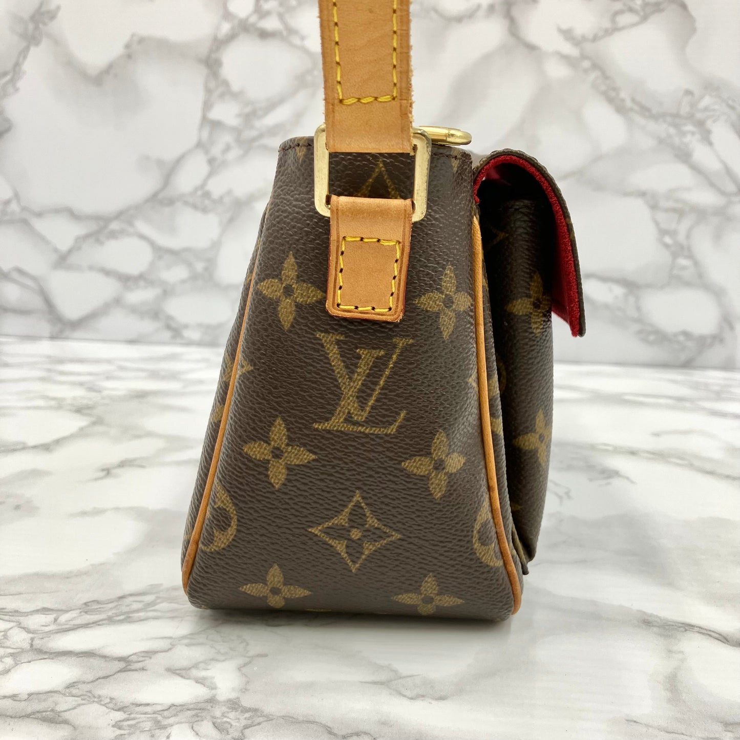 LOUIS VUITTON Monogram vivacite