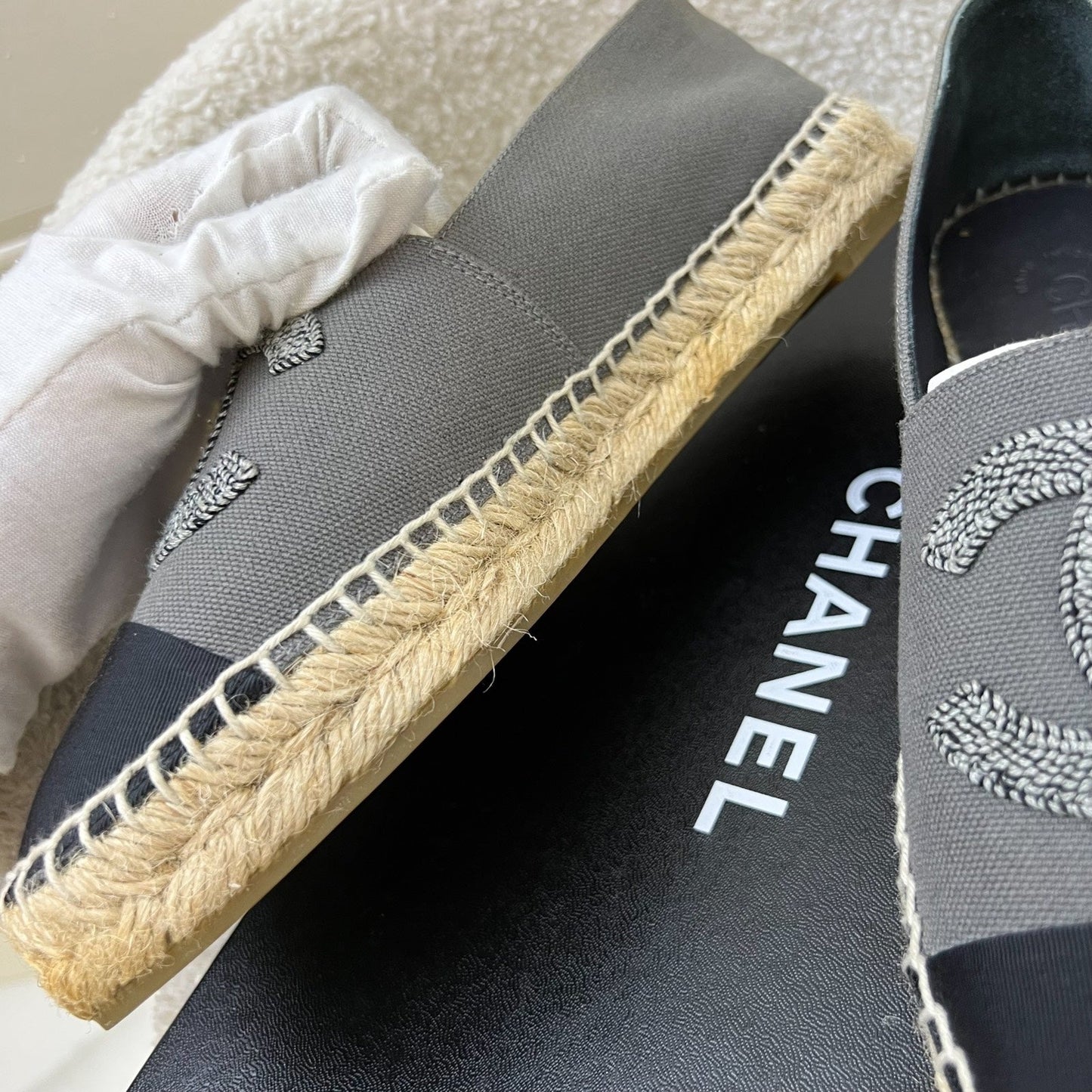 GLM-Espadrilles in Grey Canvas and Black Gosgrain Sz 37