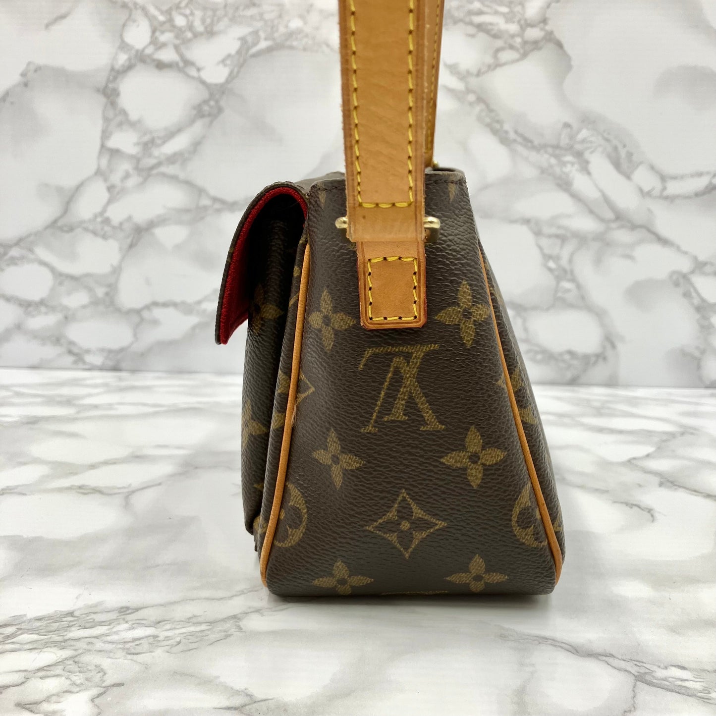 LOUIS VUITTON Monogram vivacite