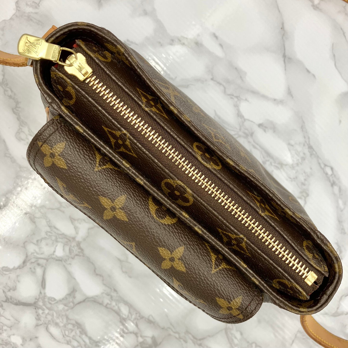 LOUIS VUITTON Monogram vivacite