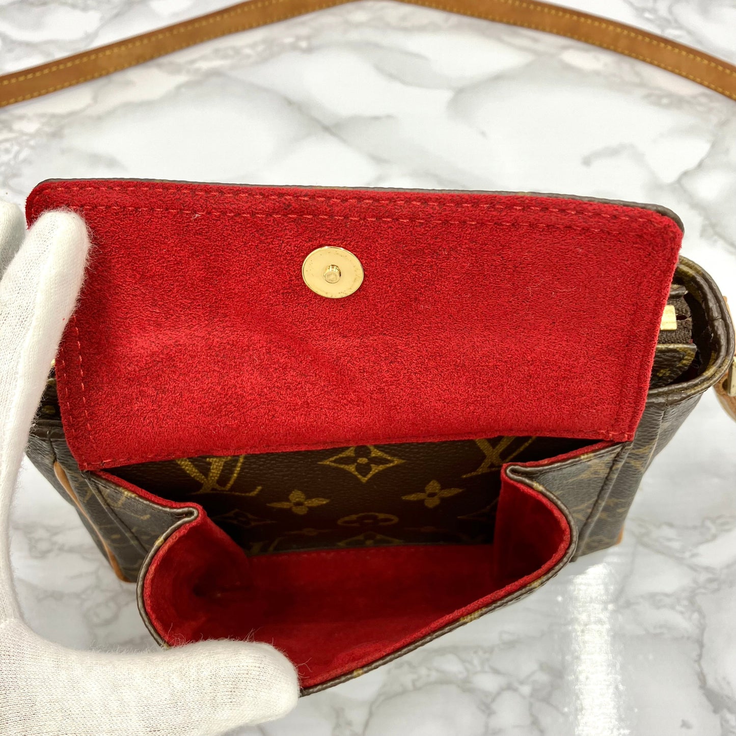 LOUIS VUITTON Monogram vivacite