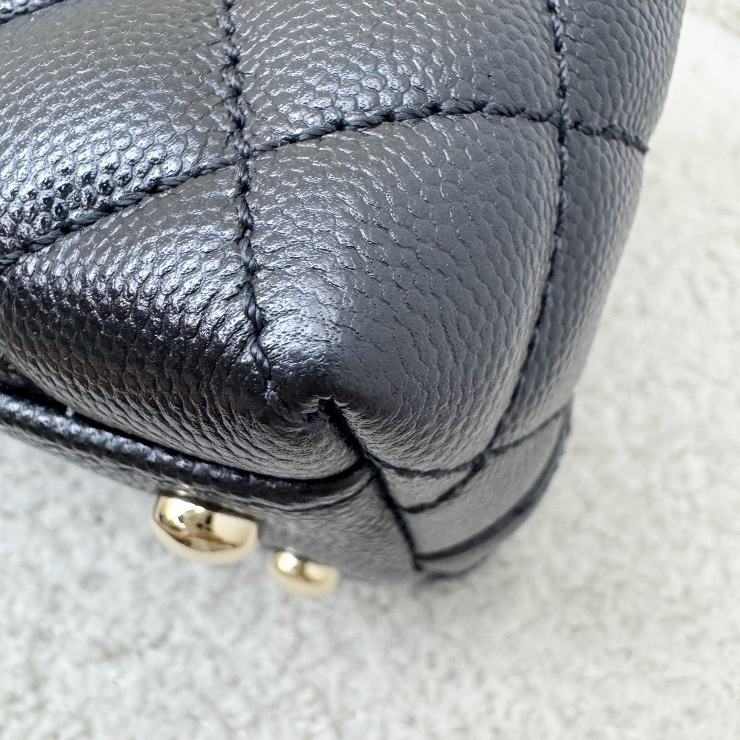 GLM-Small (24cm) Coco handle in Black Caviar, Burgundy Lizard Embossed Calfskin Handle and LGHW (Model: A92990)