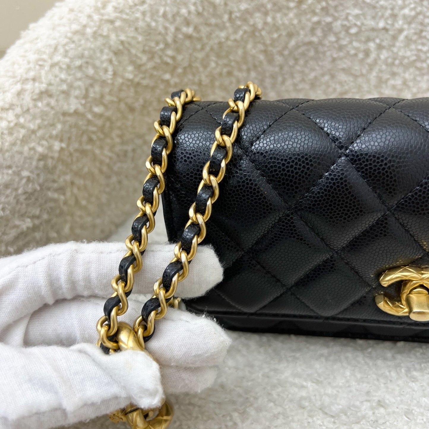 GLM-23A Seasonal Wallet on Chain WOC / Phone Holder in Black Caviar and AGHW