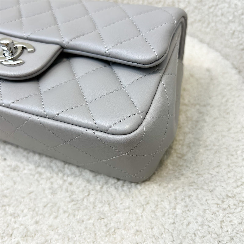 GLM-Mini Rectangle Flap in Grey Lambskin SHW