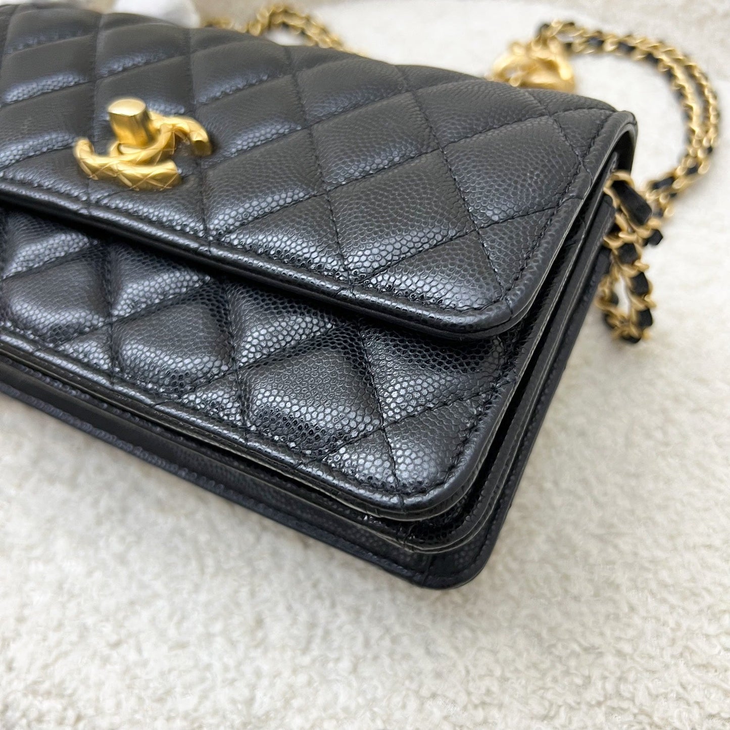 GLM-23A Seasonal Wallet on Chain WOC / Phone Holder in Black Caviar and AGHW