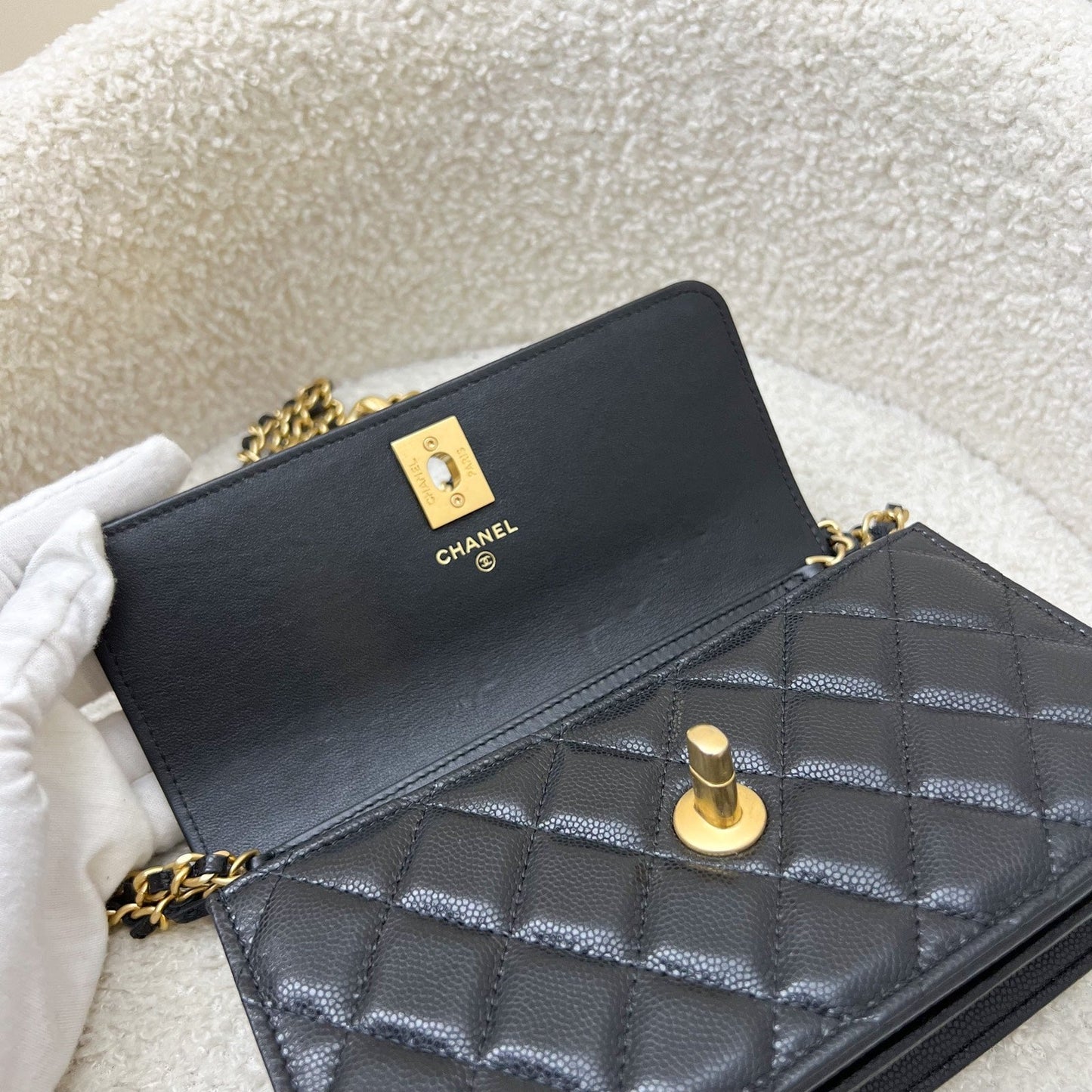 GLM-23A Seasonal Wallet on Chain WOC / Phone Holder in Black Caviar and AGHW