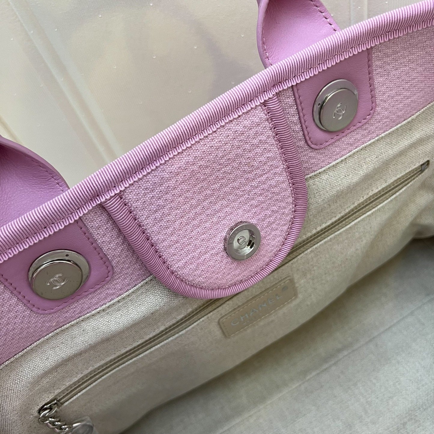 GLM-Medium / Large Deauville Tote in 22S Pink Fabric LGHW