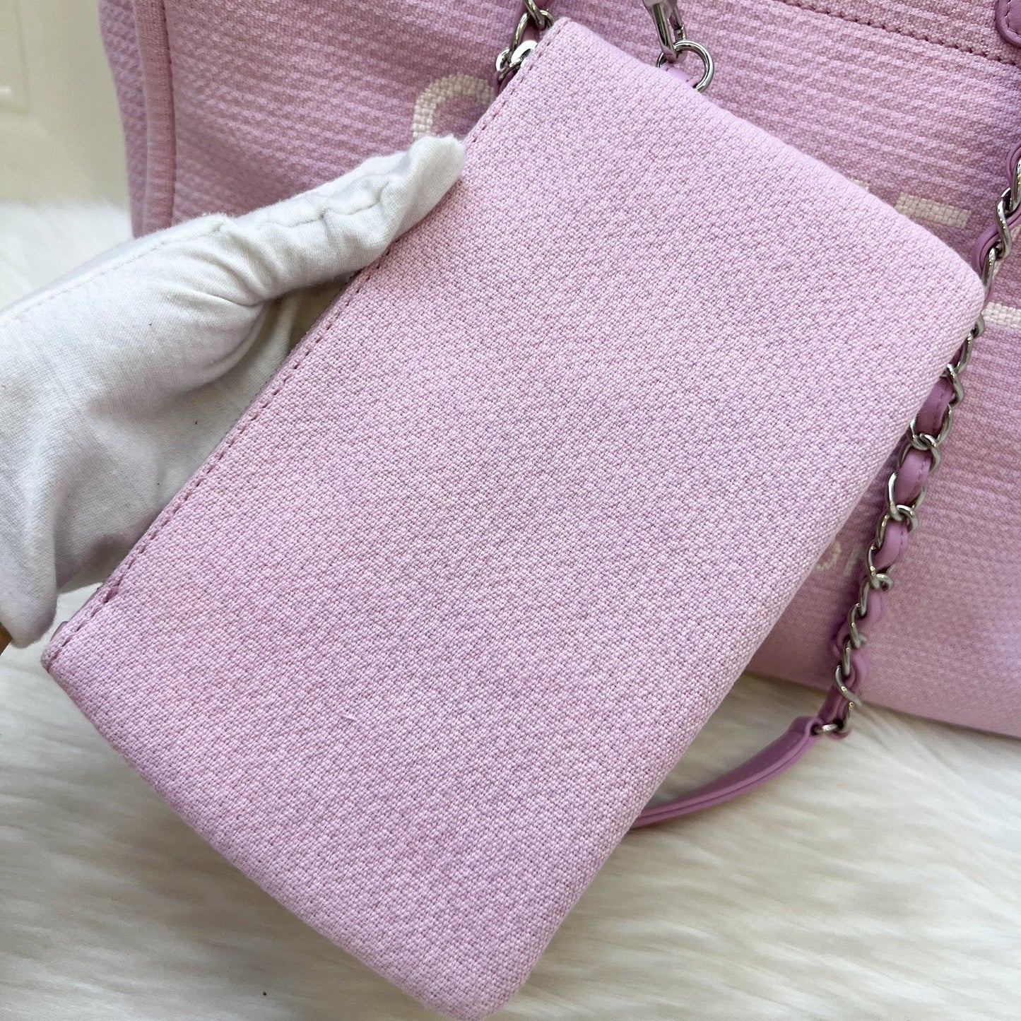 GLM-Medium / Large Deauville Tote in 22S Pink Fabric LGHW