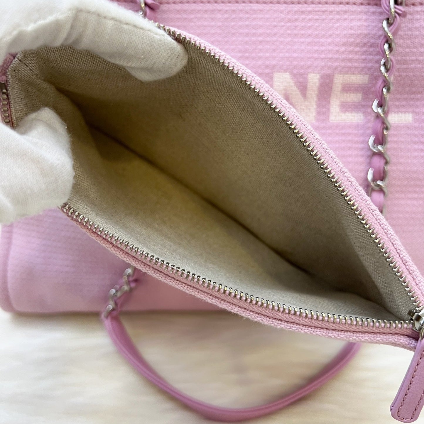 GLM-Medium / Large Deauville Tote in 22S Pink Fabric LGHW