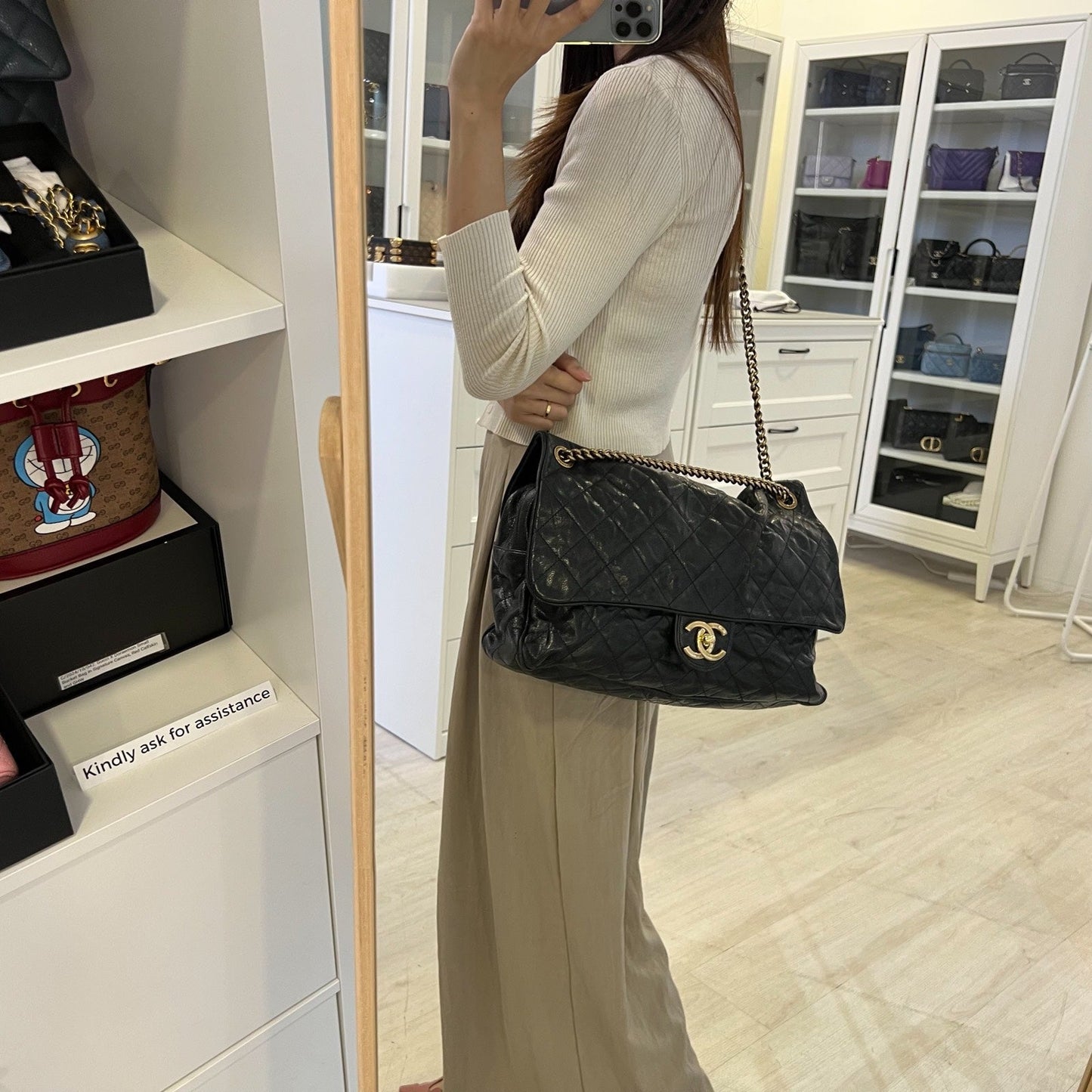 GLM-Shiva Flap Bag in Black Crumpled Caviar and AGHW (Model: A67148)