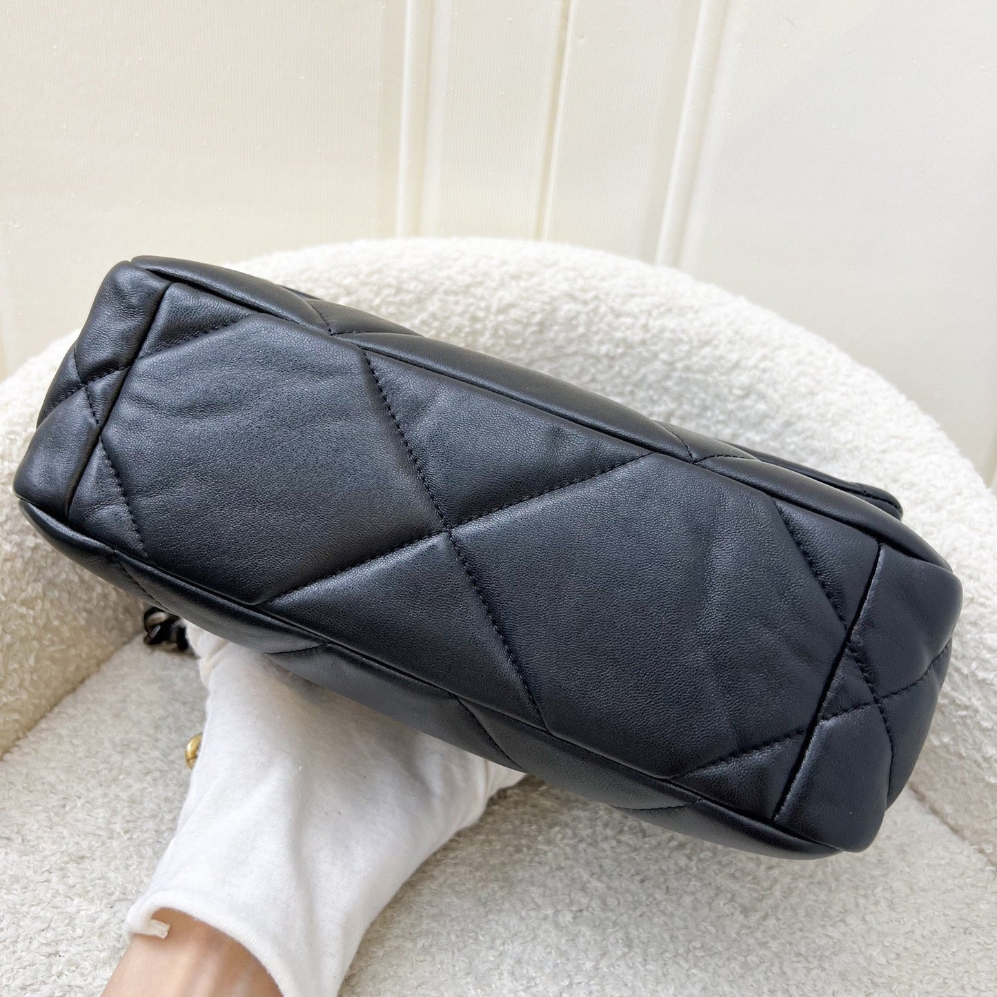 GLM-19 Small Flap in Black Lambskin and 3-tone HW (Model: AS1160)