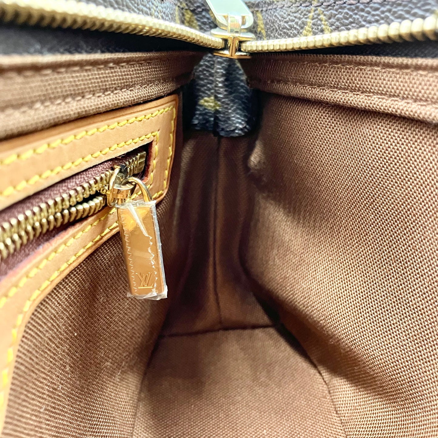 LOUIS VUITTON Monogram Trotter