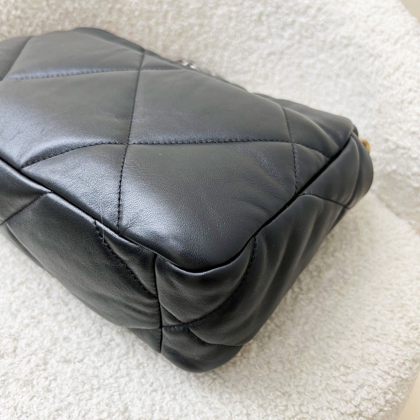 GLM-19 Small Flap in Black Lambskin and 3-tone HW (Model: AS1160)