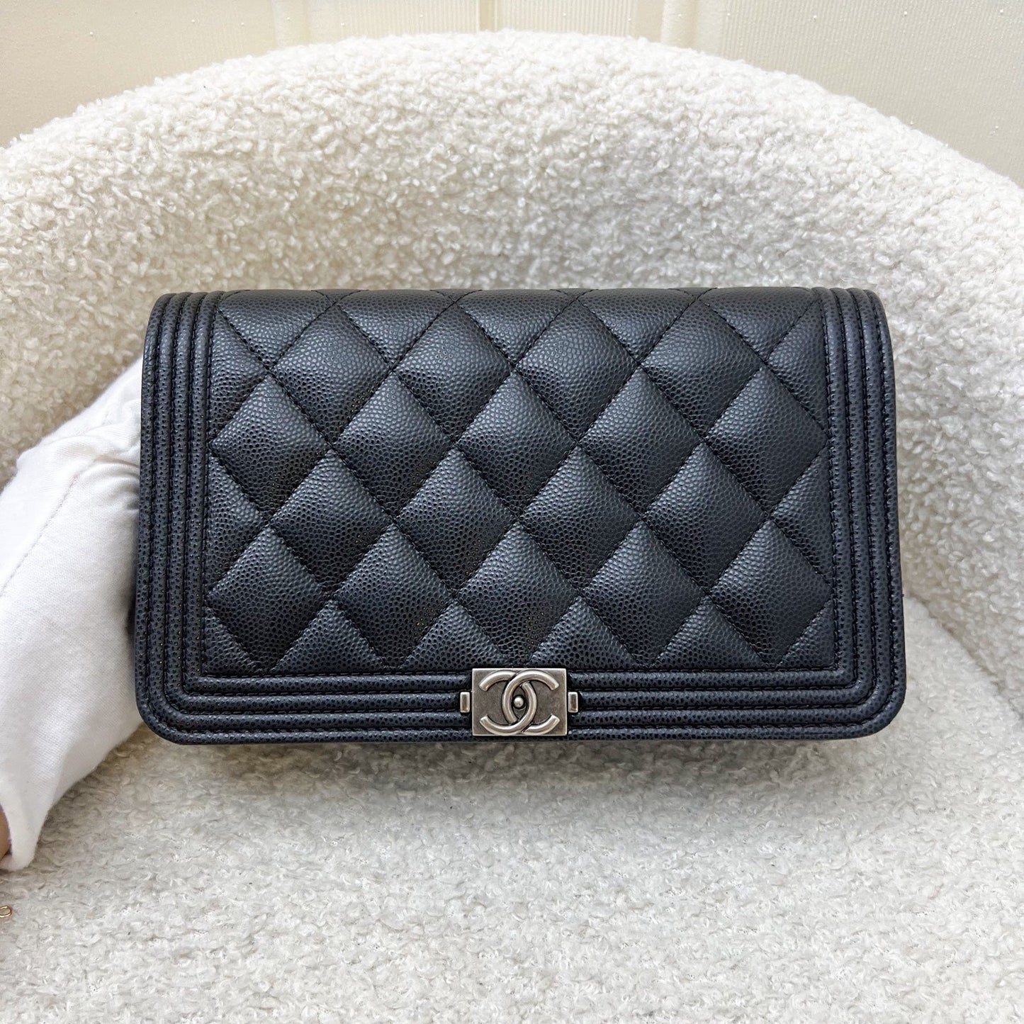 GLM-Boy Wallet on Chain WOC in Black Caviar and RHW