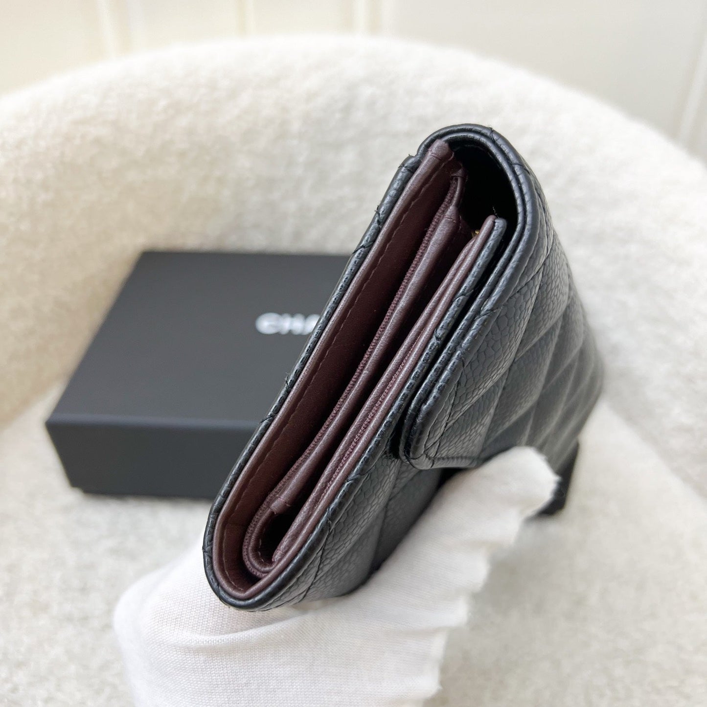 GLM-Classic Medium Trifold Wallet in Black Caviar and LGHW (Model: AP0232)