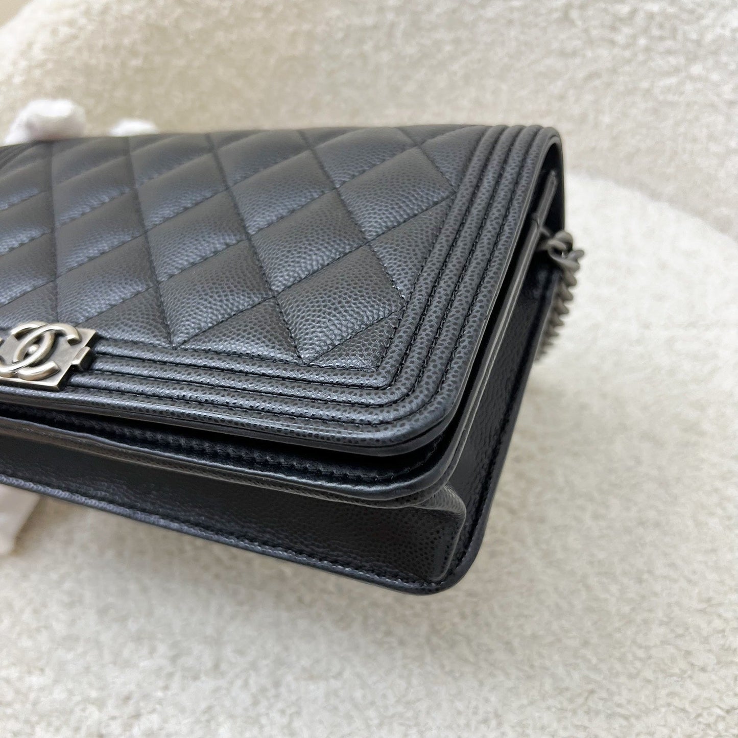 GLM-Boy Wallet on Chain WOC in Black Caviar and RHW