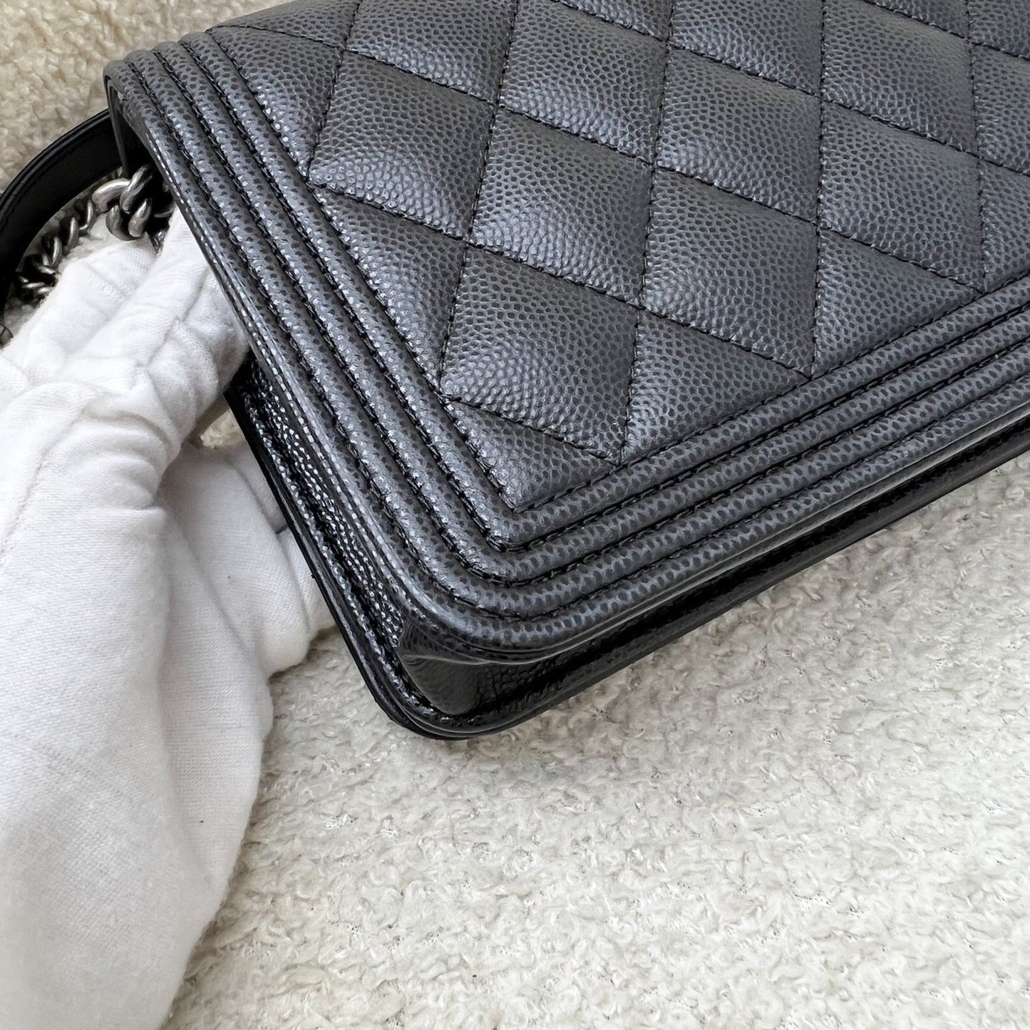 GLM-Boy Wallet on Chain WOC in Black Caviar and RHW