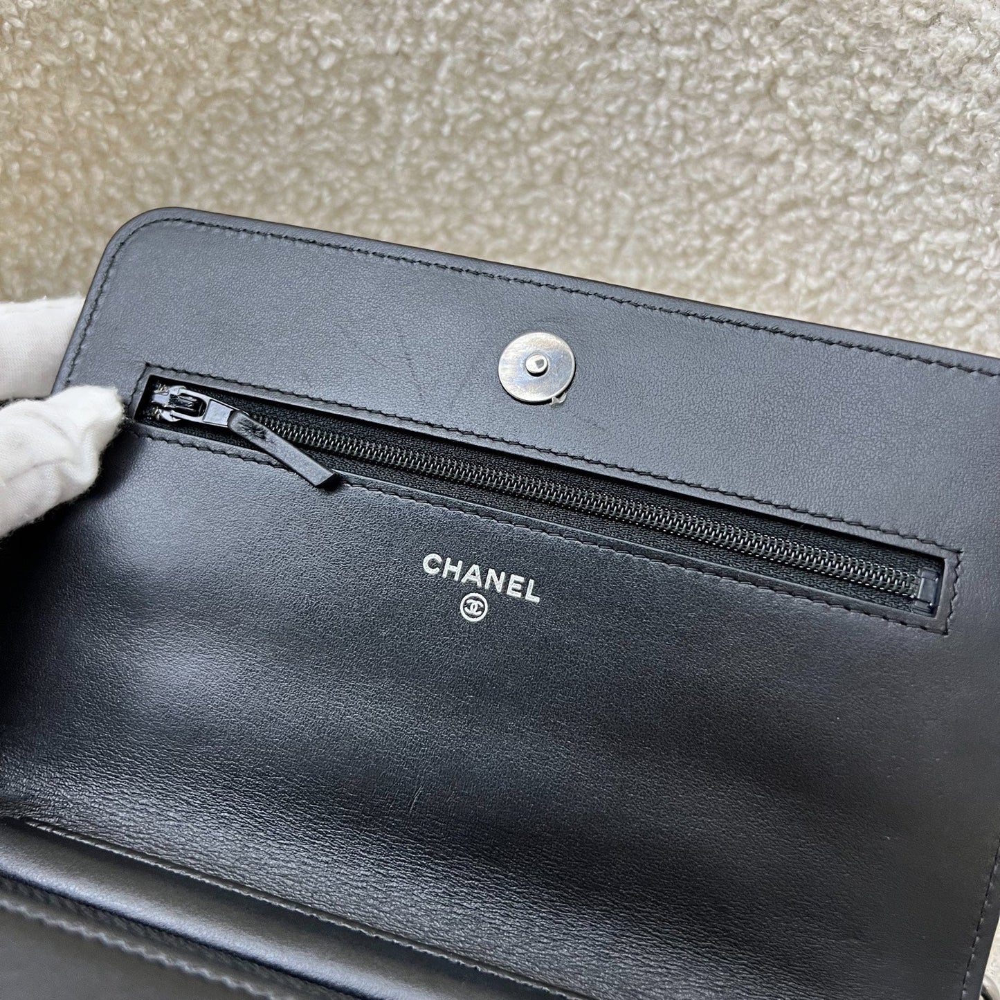 GLM-Boy Wallet on Chain WOC in Black Caviar and RHW