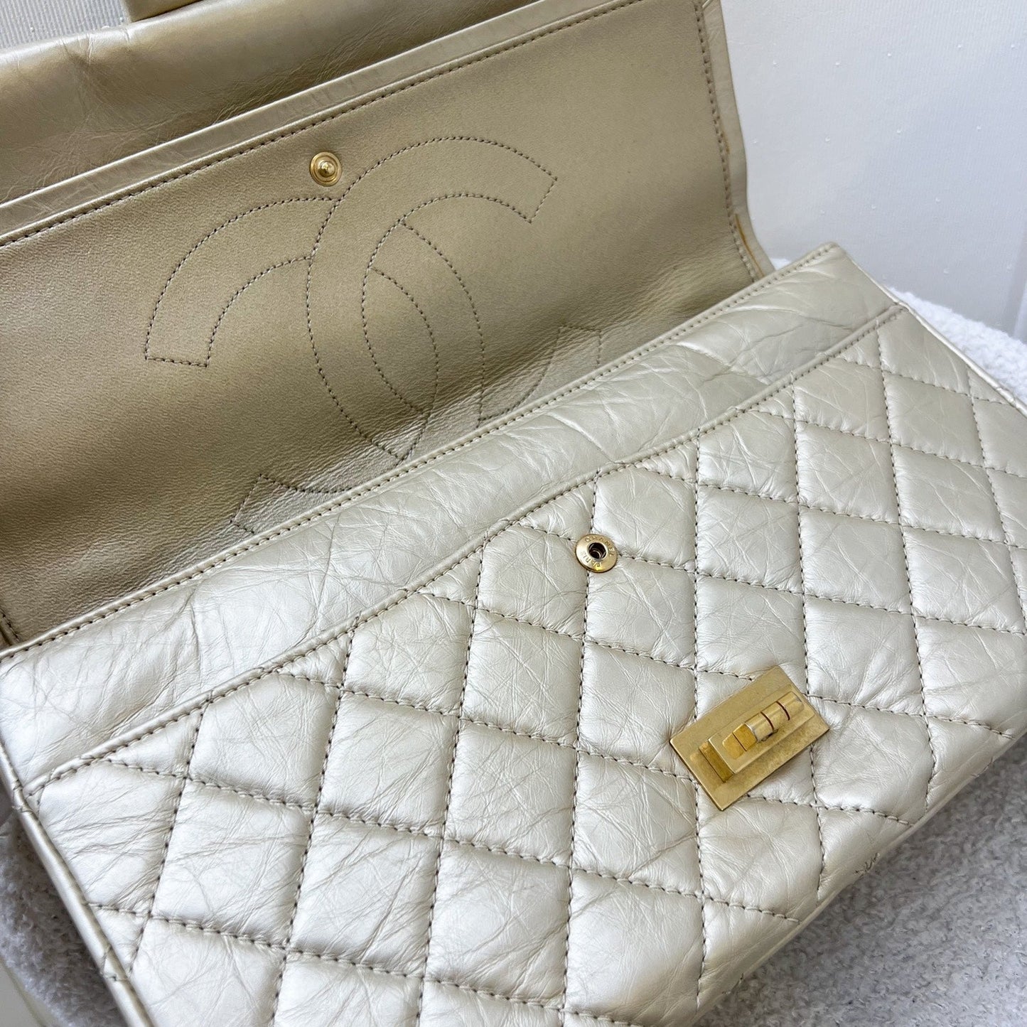 GLM-2.55 Reissue 227 Flap in Champagne Gold Distressed Calfskin GHW