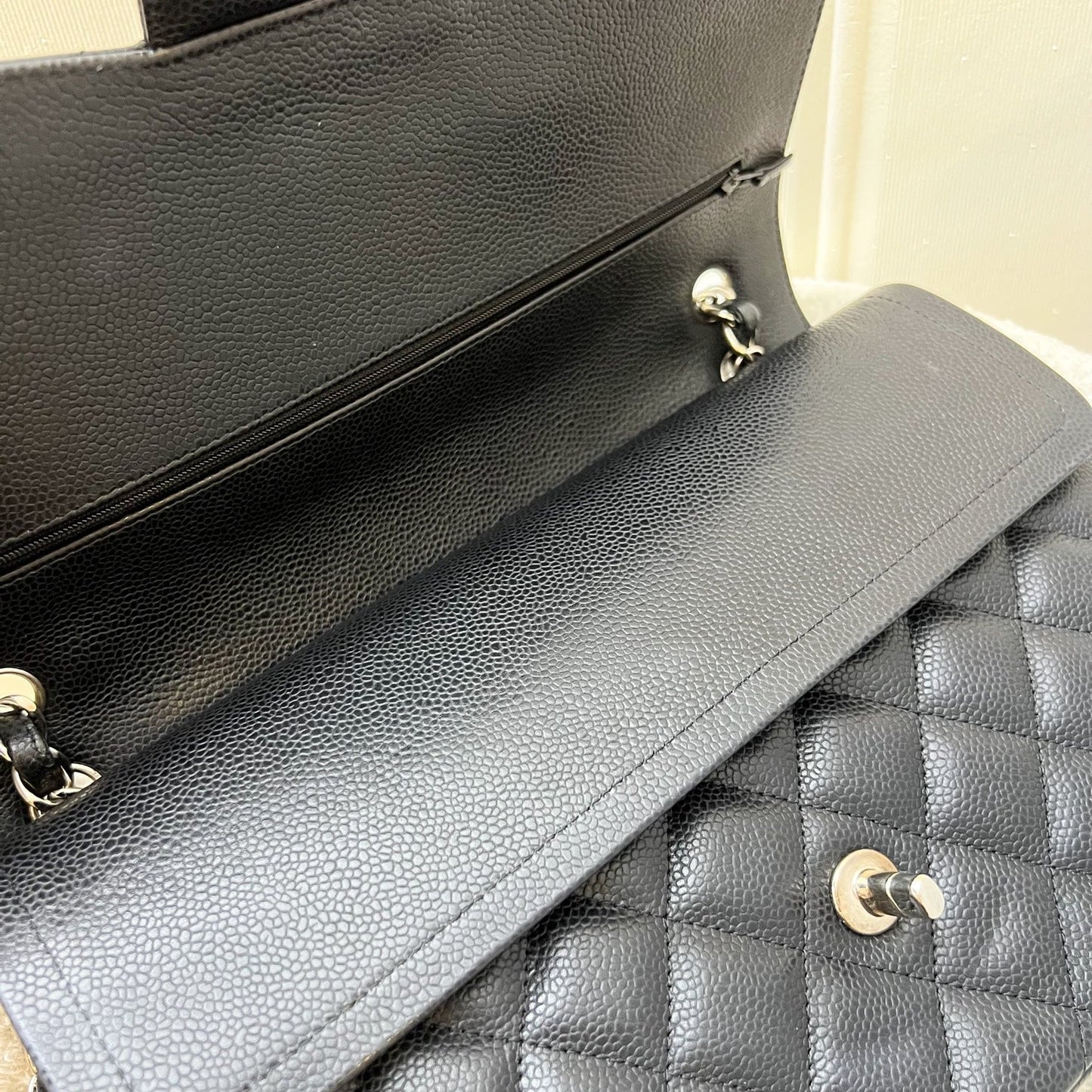 GLM-Jumbo Classic Flap DF in Black Caviar and SHW