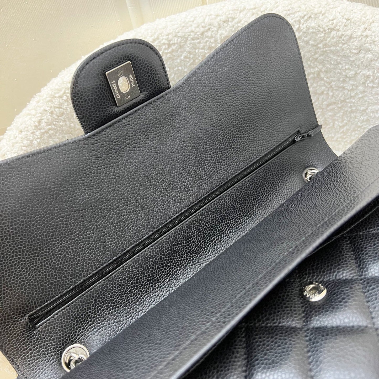 GLM-Jumbo Classic Flap DF in Black Caviar and SHW