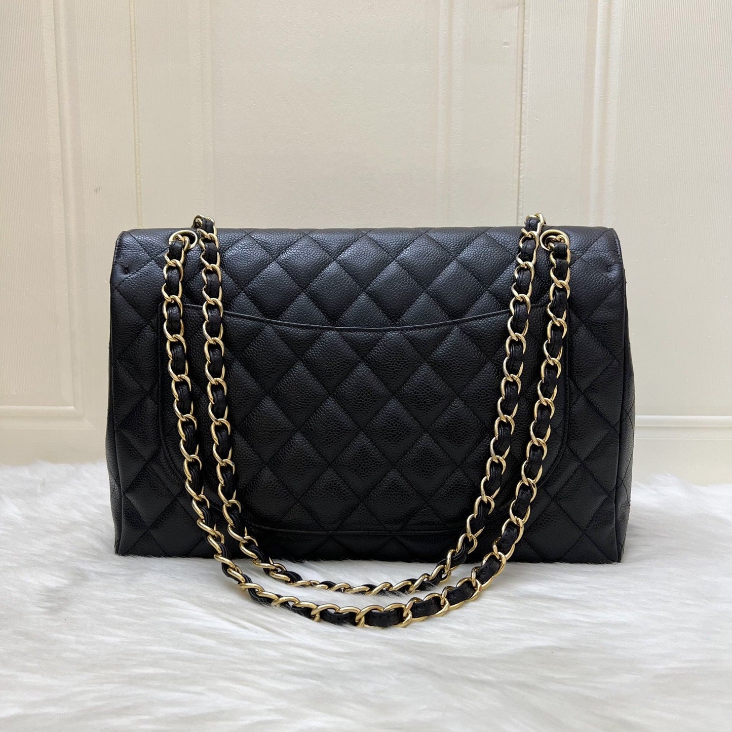 GLM-Maxi Classic Single Flap Bag in Black Caviar and GHW