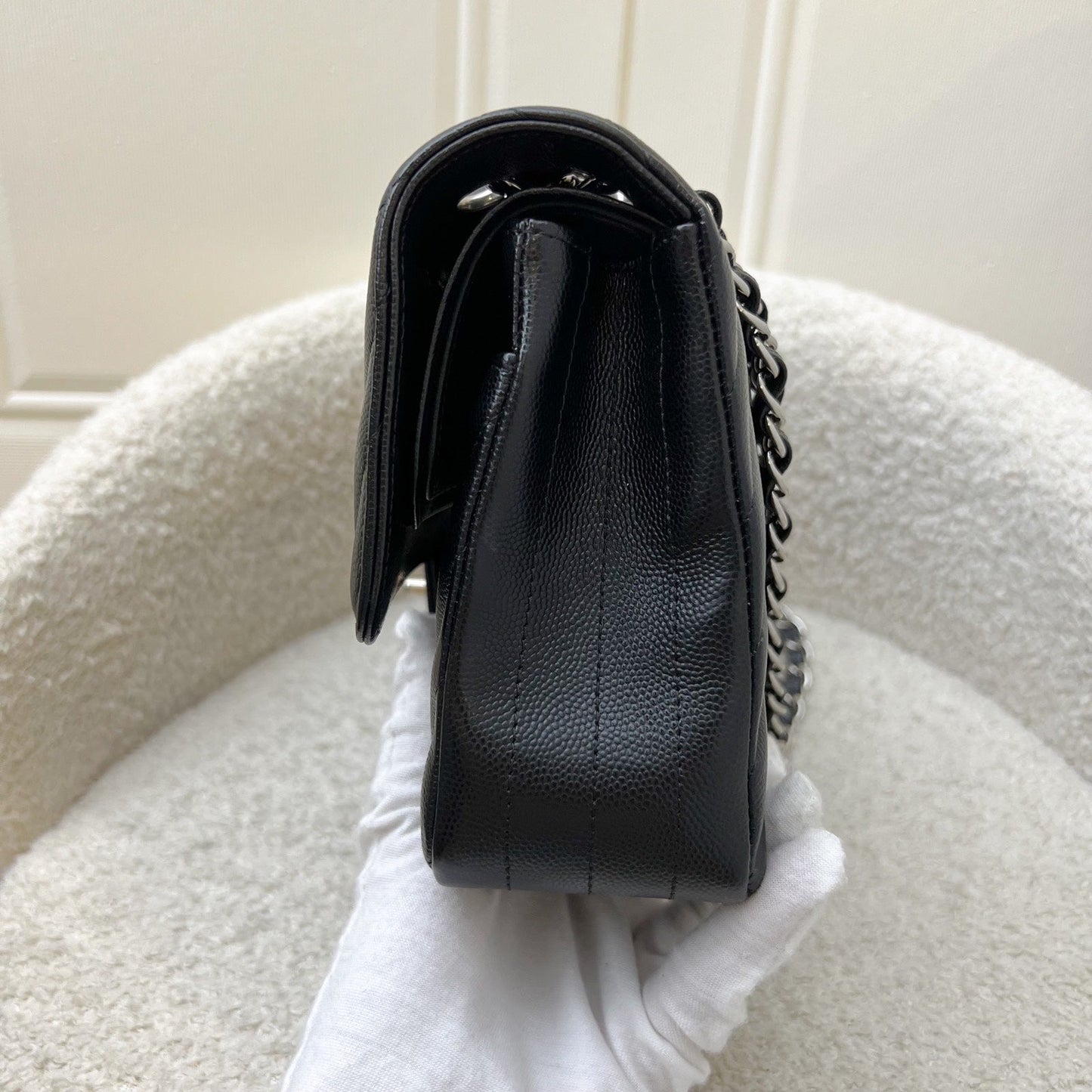 GLM-Medium Classic Flap CF in Chevron Quilted Black Caviar and SHW (Model: A01112)