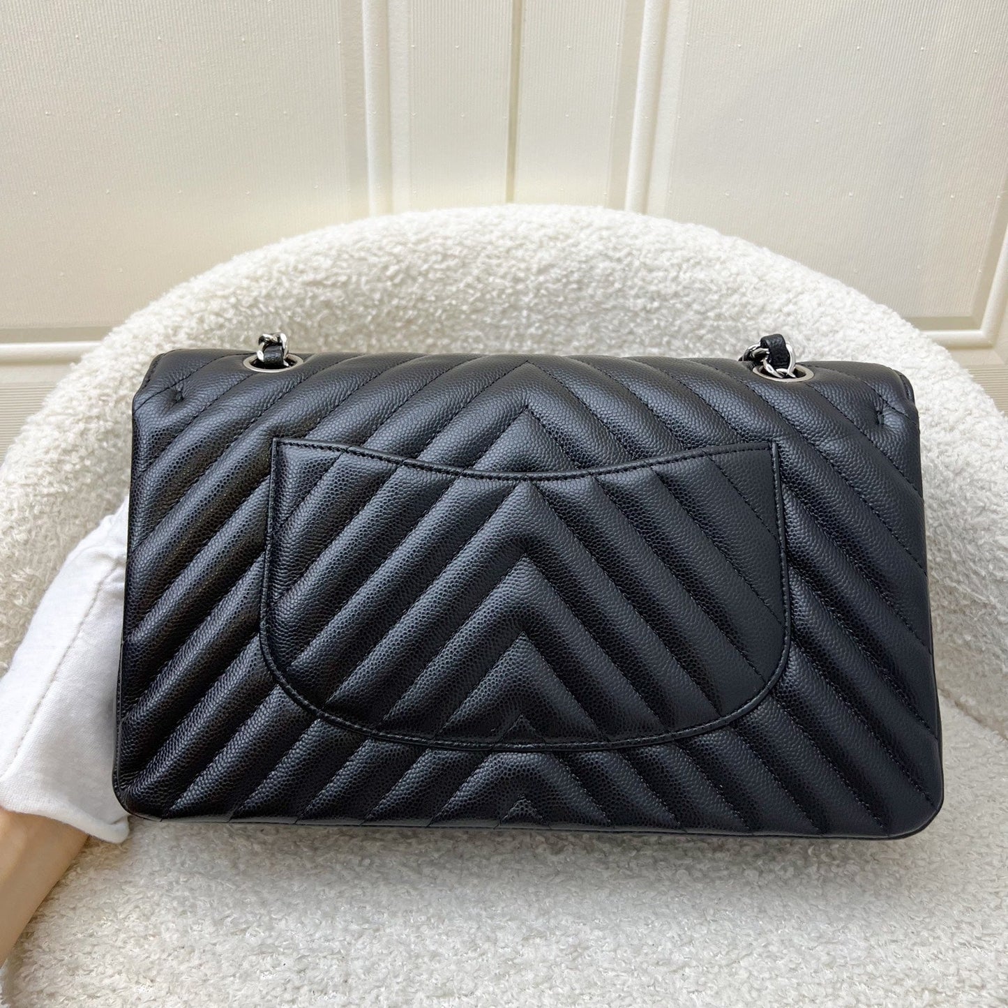GLM-Medium Classic Flap CF in Chevron Quilted Black Caviar and SHW (Model: A01112)