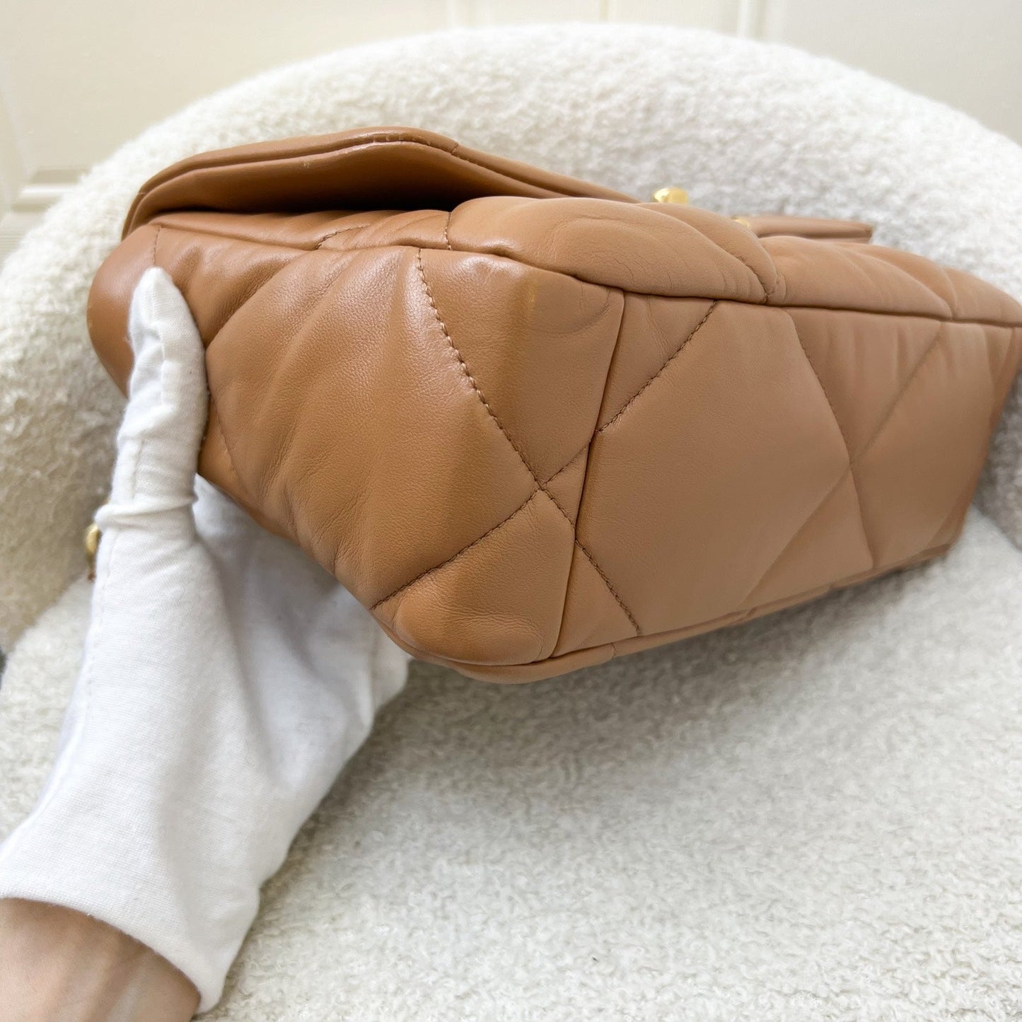 GLM-19 Small Flap in 22S Caramel Lambskin and 3-tone HW (Model: AS1160)
