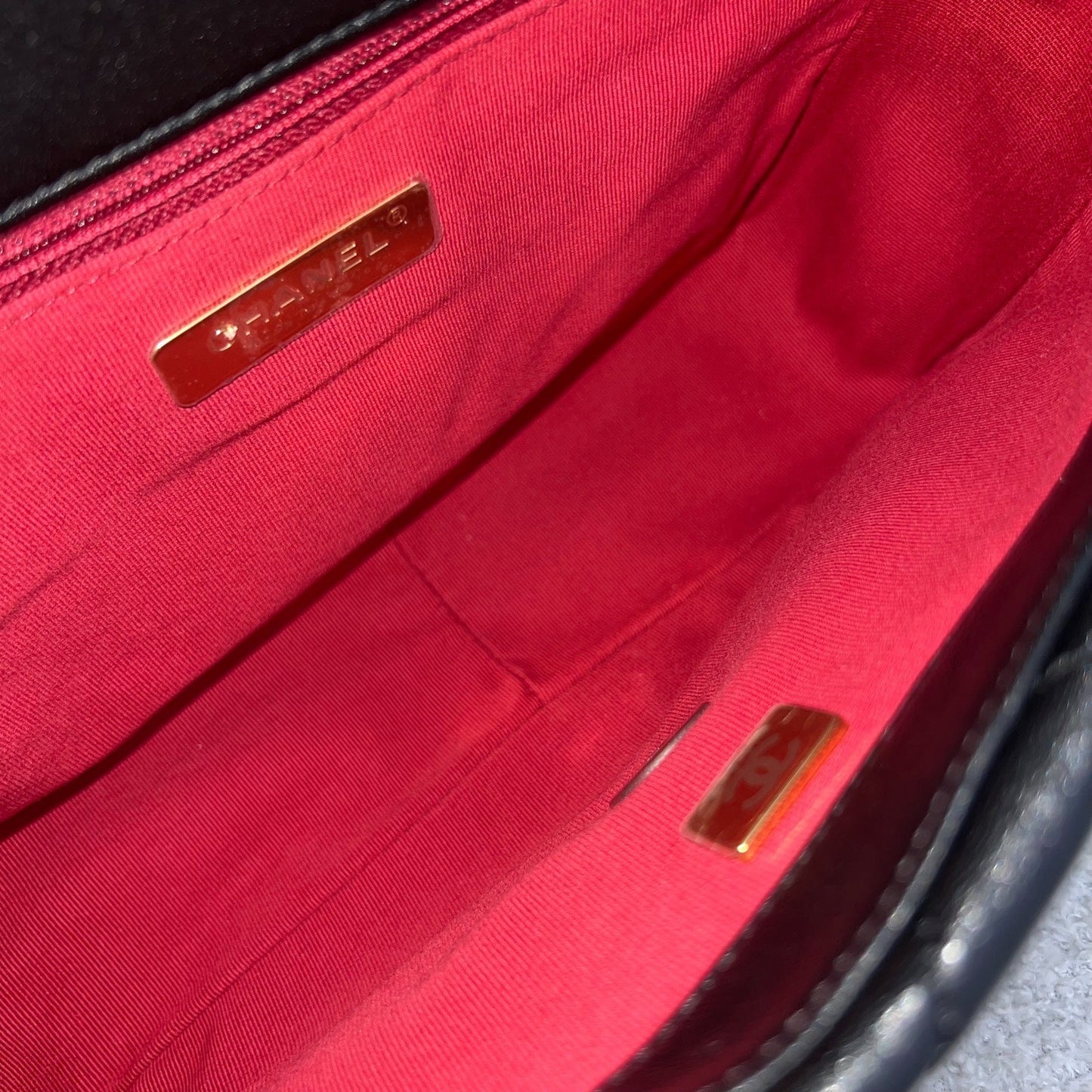 GLM-19 Small Flap in Black Lambskin and 3-tone Hardware with Silver Turnlock (Model: AS1160)