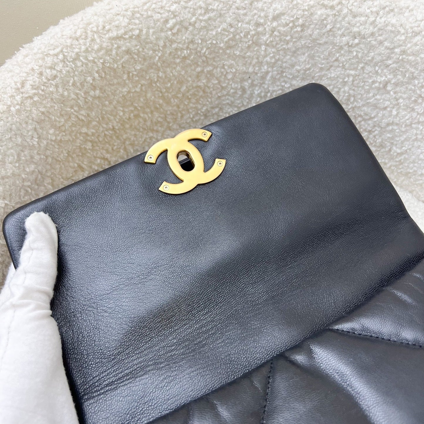 GLM-19 Small Flap in Black Goatskin and 3-tone HW (Model: AS1160)