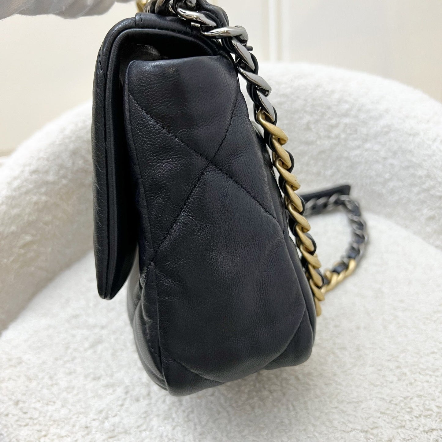 GLM-19 Small Flap in Black Goatskin and 3-tone HW (Model: AS1160)