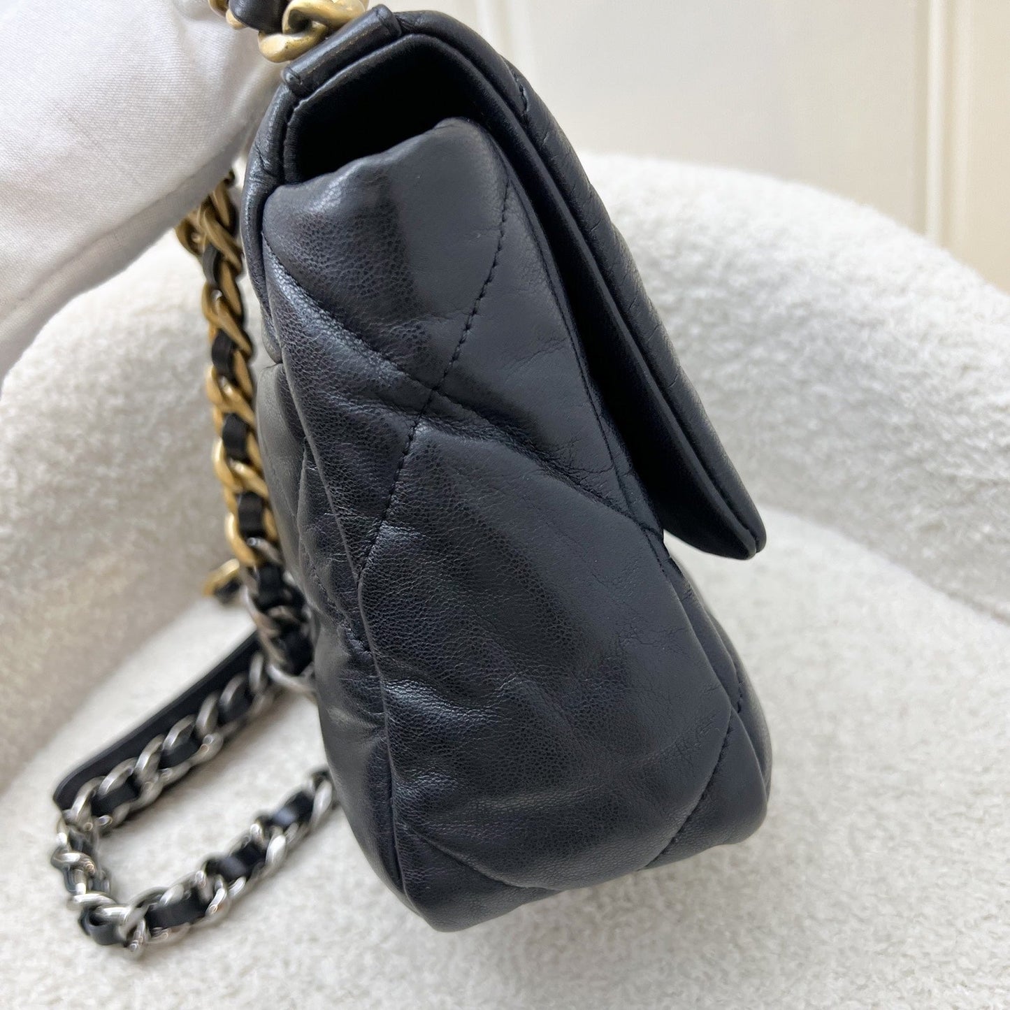 GLM-19 Small Flap in Black Goatskin and 3-tone HW (Model: AS1160)